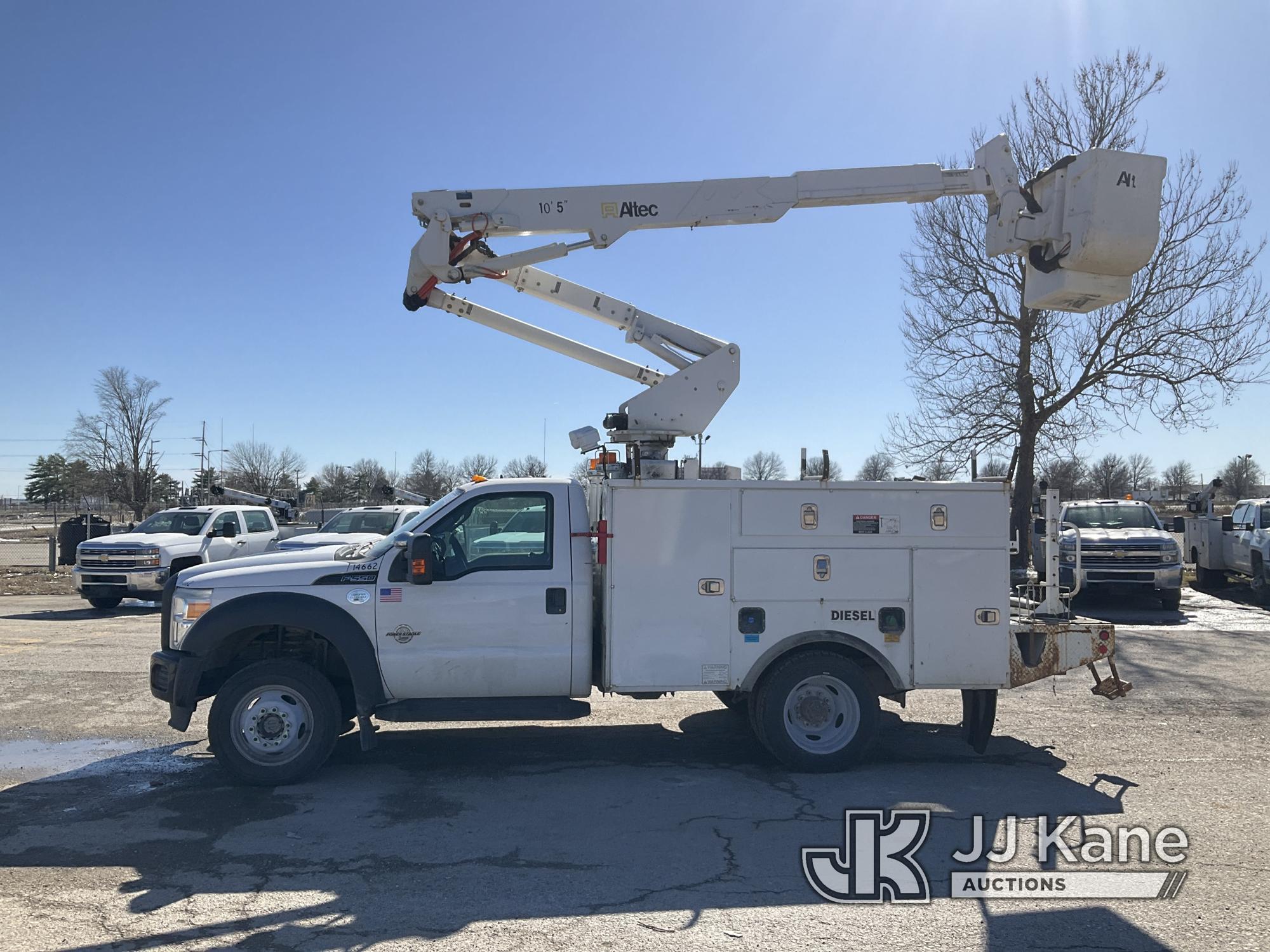 (Kansas City, MO) Altec AT37G, Articulating & Telescopic Bucket mounted behind cab on 2015 Ford F550