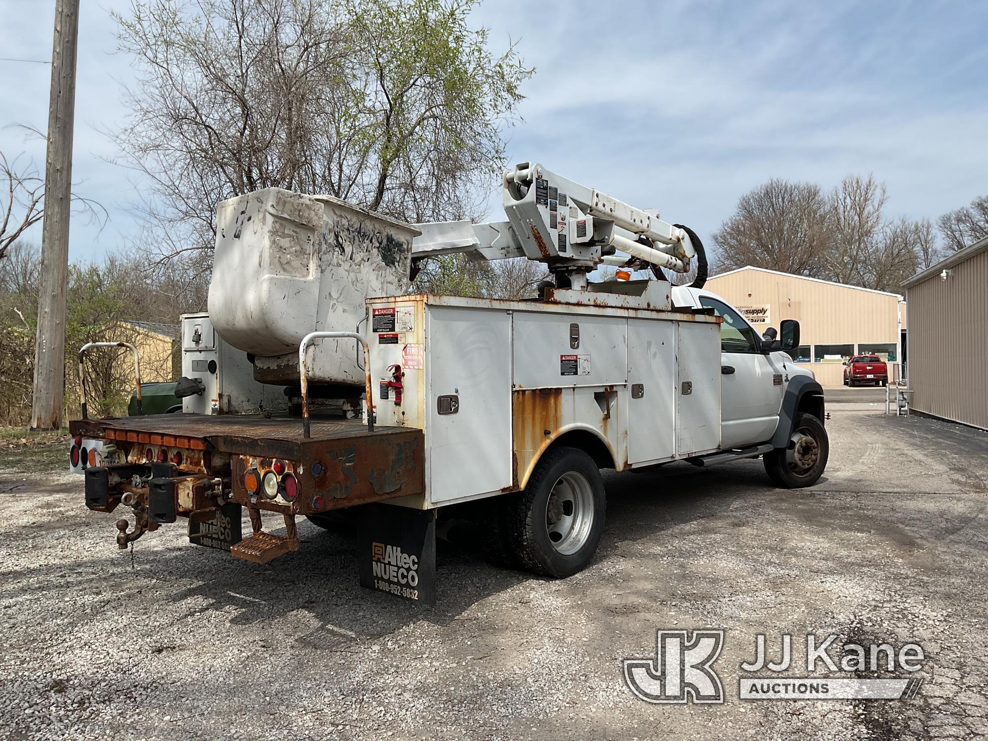 (Edwardsville, IL) Altec AT37G, Articulating & Telescopic Bucket Truck mounted behind cab on 2010 Do