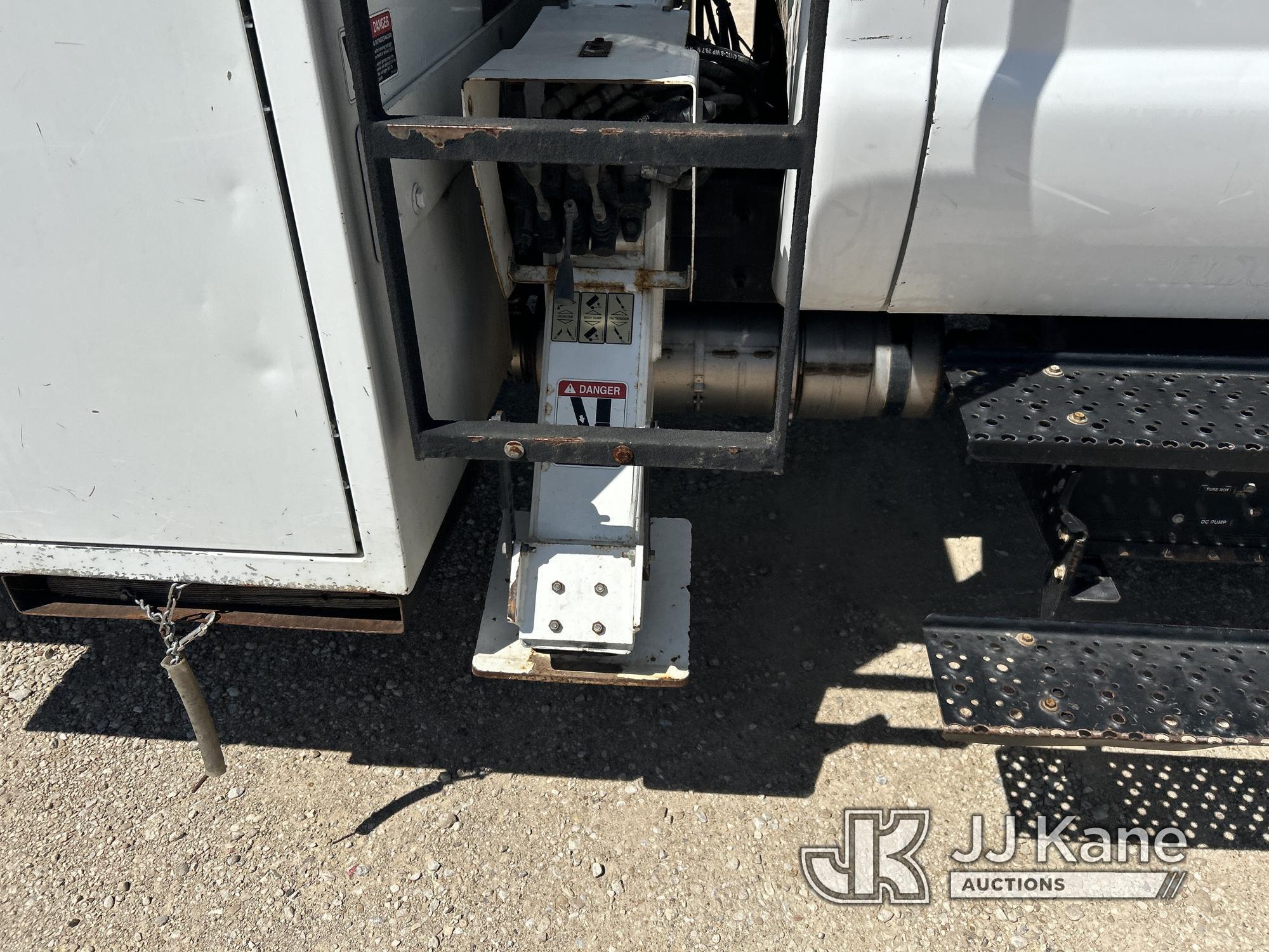 (Waxahachie, TX) Altec LR756, Over-Center Bucket Truck mounted behind cab on 2013 Ford F750 Chipper