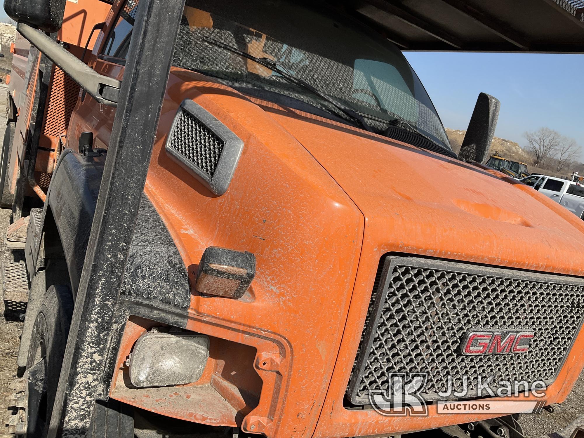 (Kansas City, MO) Altec LRV55, Over-Center Bucket Truck mounted behind cab on 2006 GMC C7500 Chipper