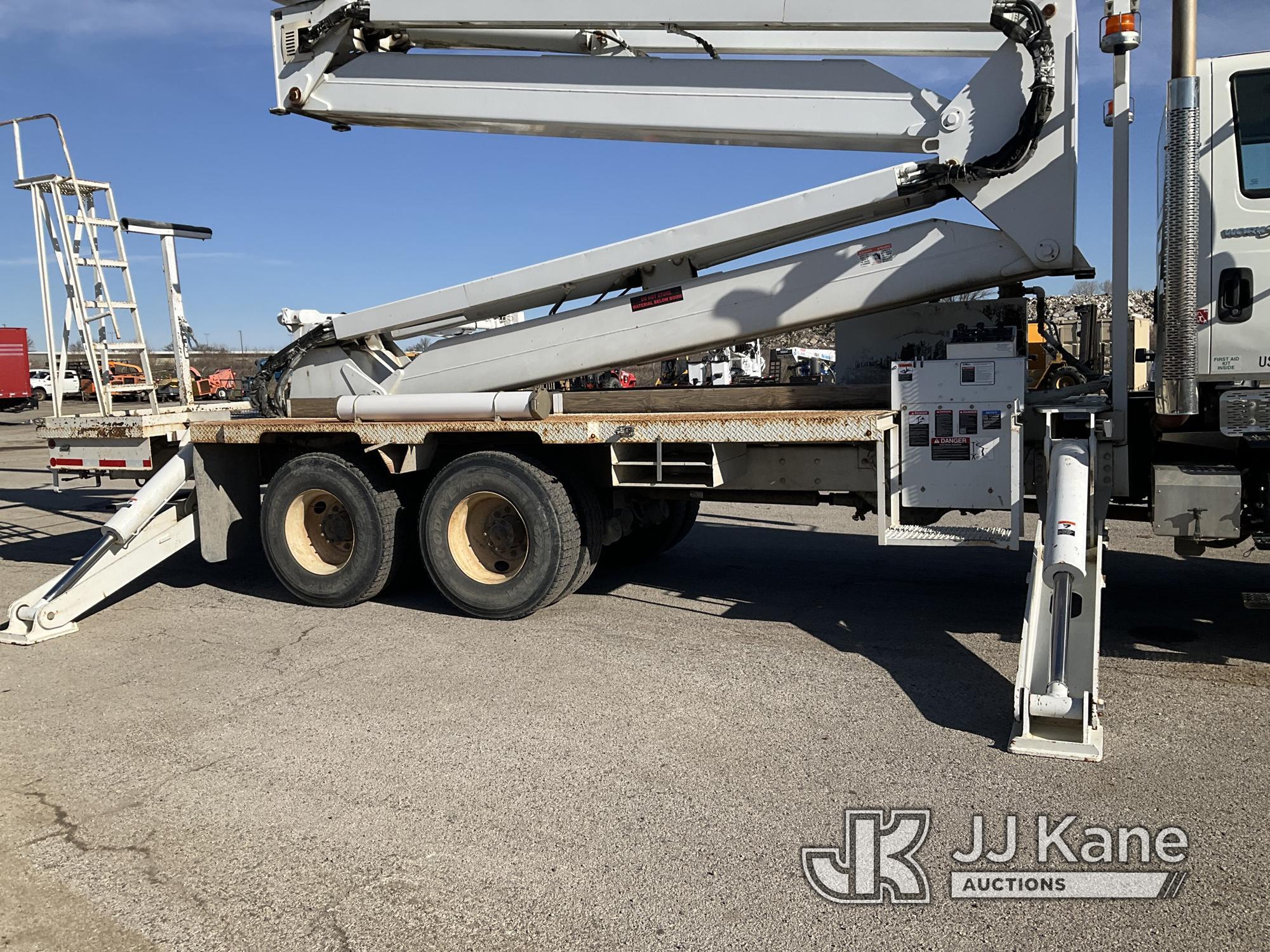 (Kansas City, MO) Altec AM900-E100, Double-Elevator Bucket Truck rear mounted on 2011 International