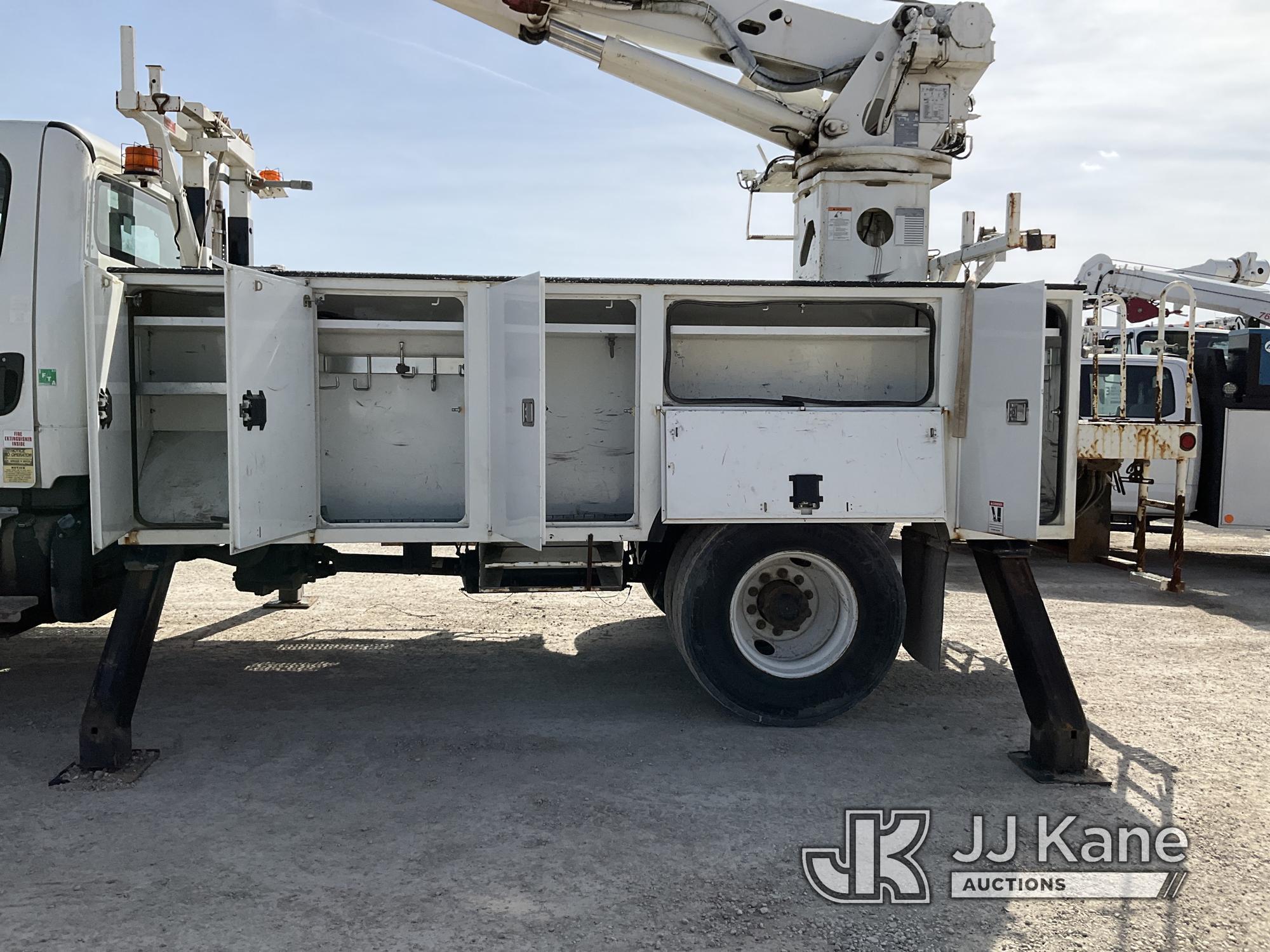 (Bloomington, IL) Terex Commander C4040, Digger Derrick rear mounted on 2019 Freightliner M2 106 4x4