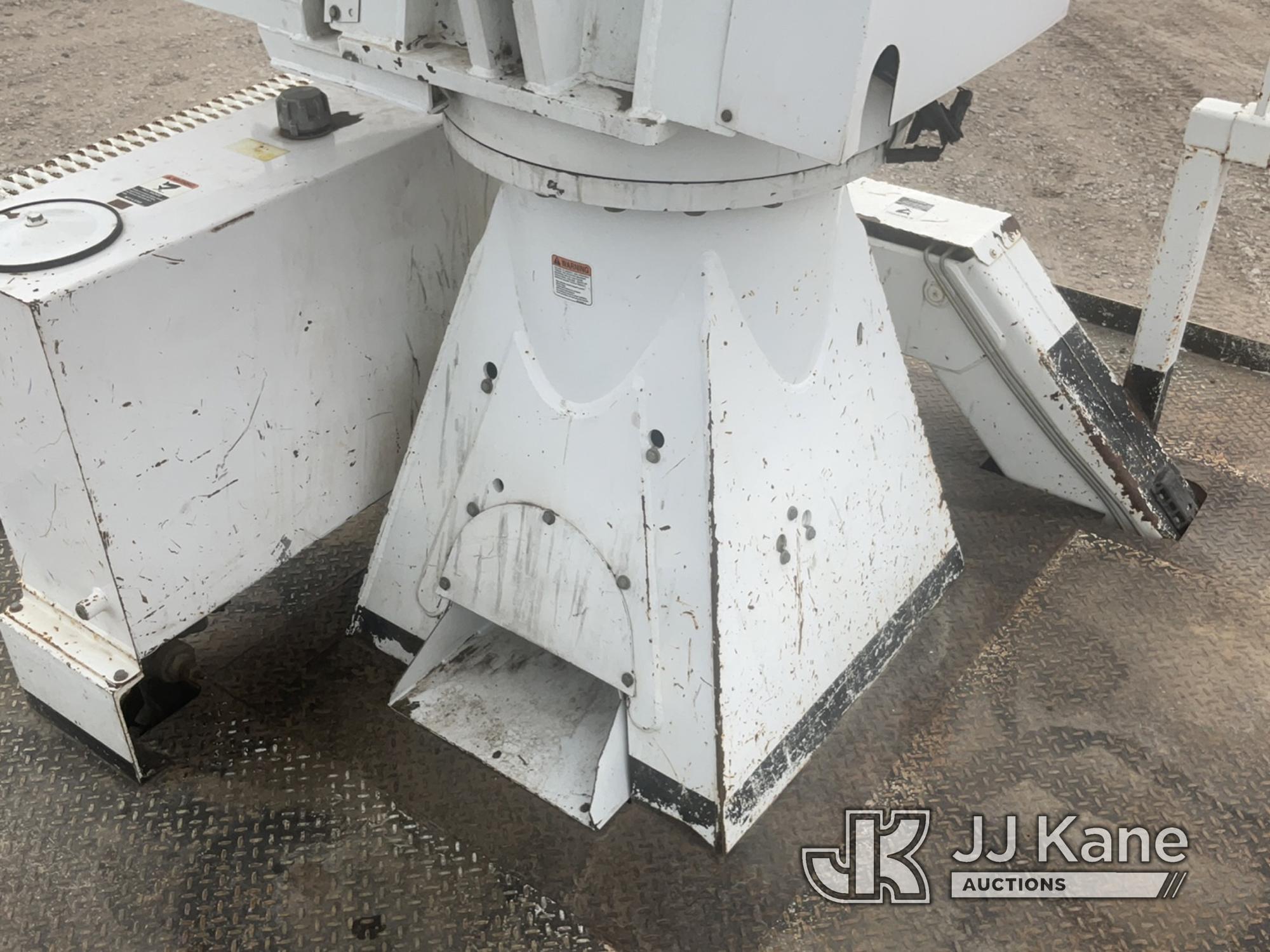 (Grand Island, NE) Altec DM47-TR, Digger Derrick rear mounted on 2009 International 4300 Utility Tru