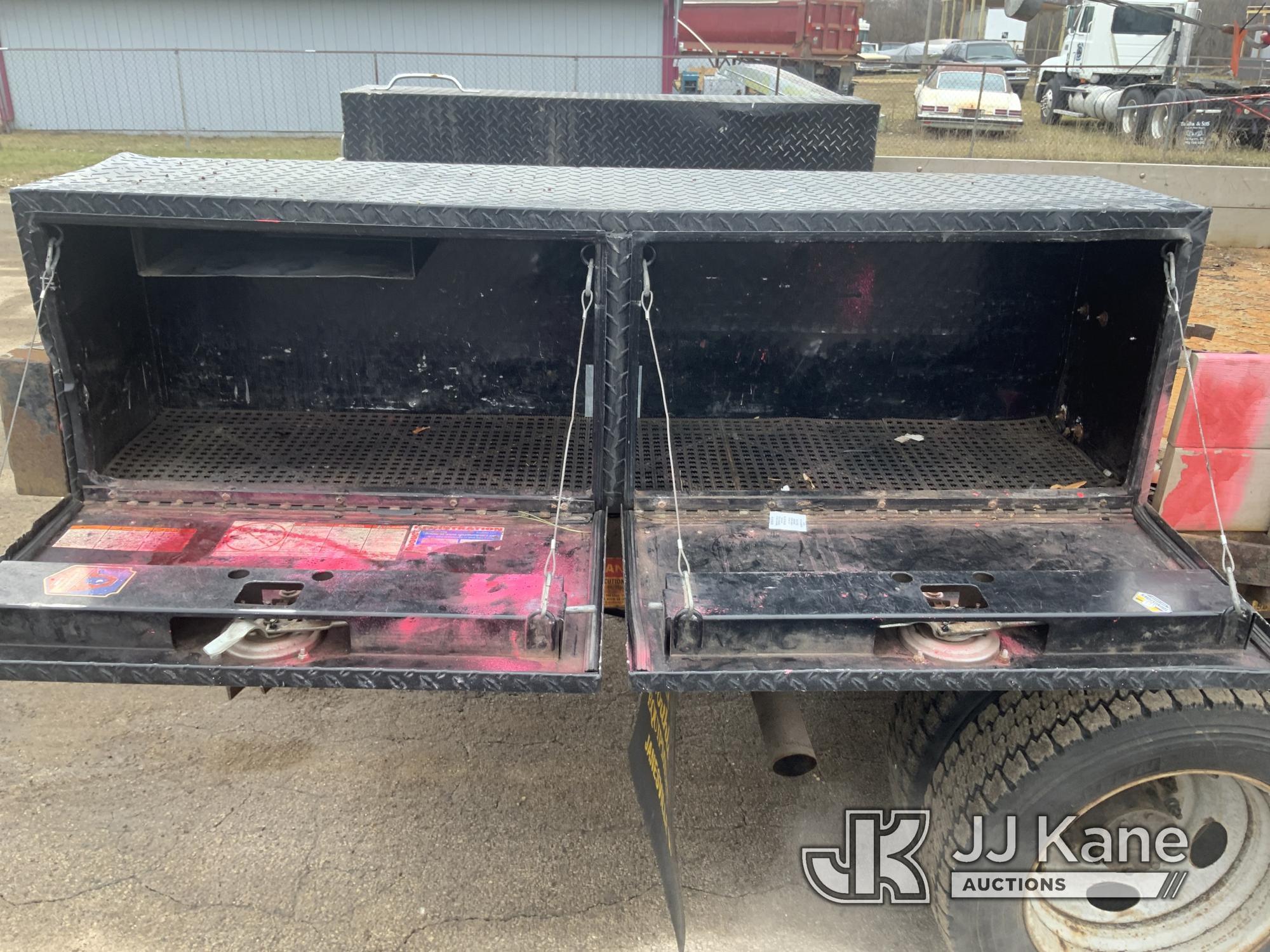 (South Beloit, IL) 2012 Ford F450 4x4 Flatbed Truck Runs, Moves