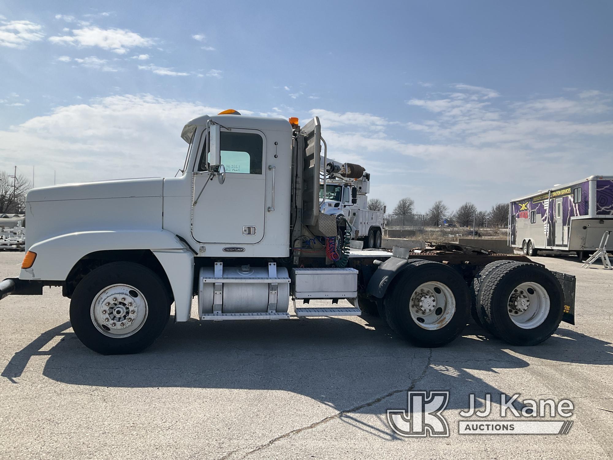 (Kansas City, MO) 2001 Freightliner FLD120 T/A Truck Tractor Runs & Moves