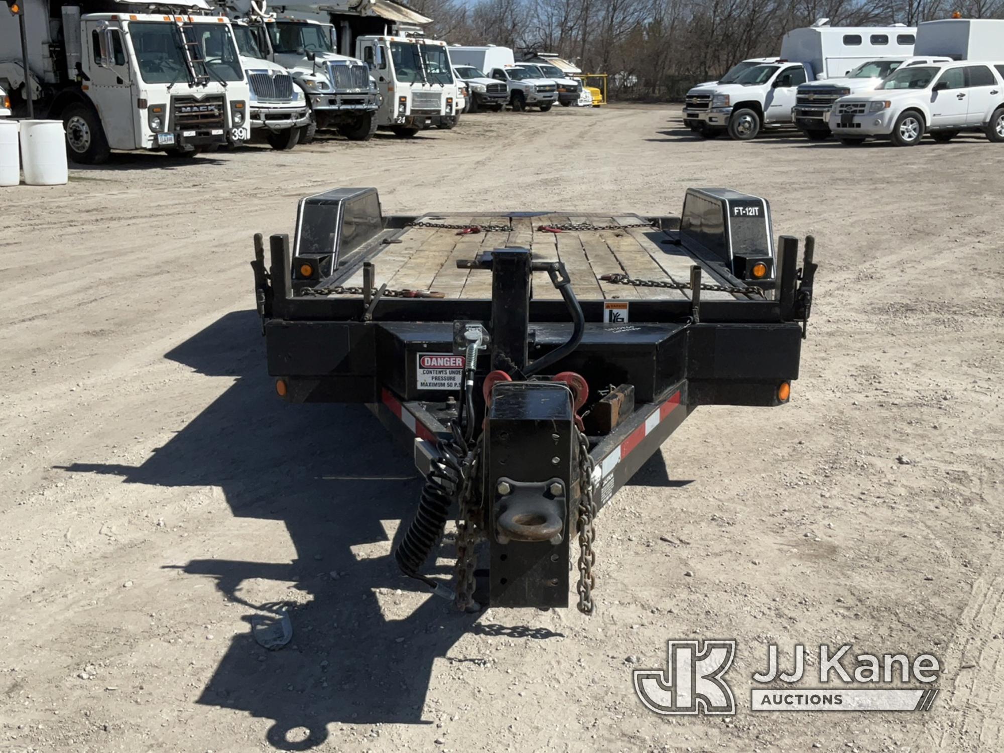 (Des Moines, IA) 2005 Felling FT-12 T/A Tagalong Equipment Trailer, Trailer 24ft x 8ft 5in Deck 15ft