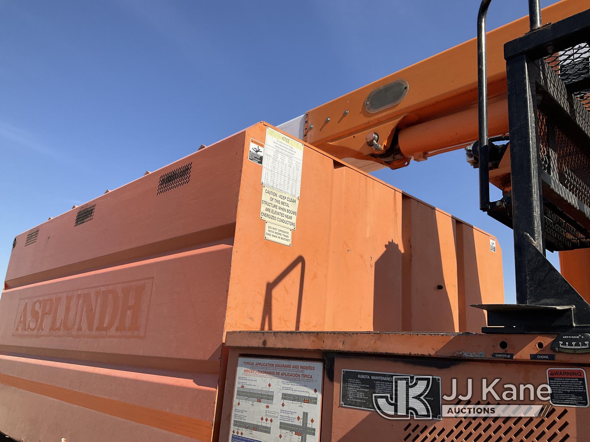 (Kansas City, MO) Altec LRV55, Over-Center Bucket Truck mounted behind cab on 2006 GMC C7500 Chipper