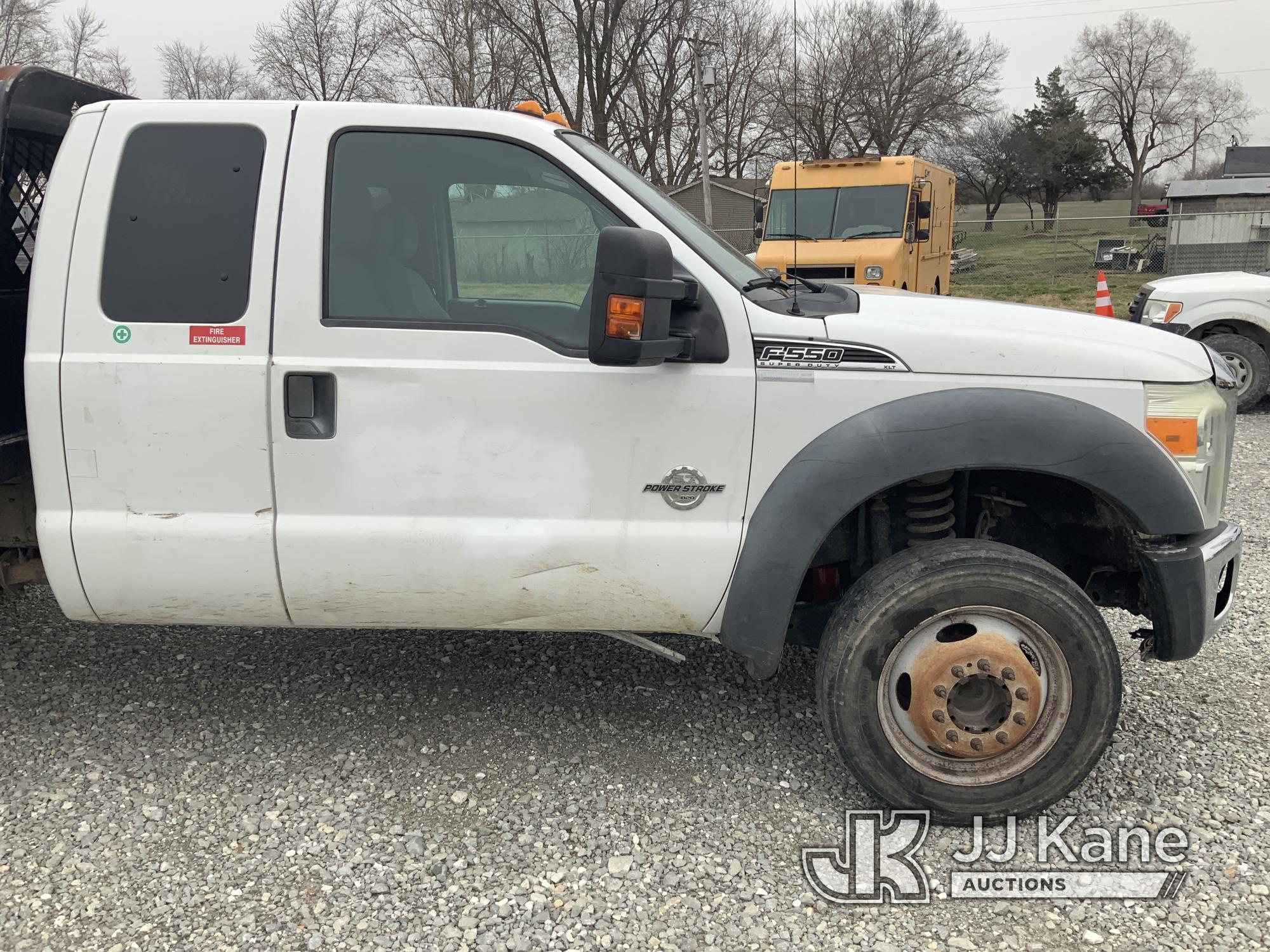 (Hawk Point, MO) 2011 Ford F550 Flatbed Truck Runs & moves) (Body & Paint Damage. Seller States: DEF