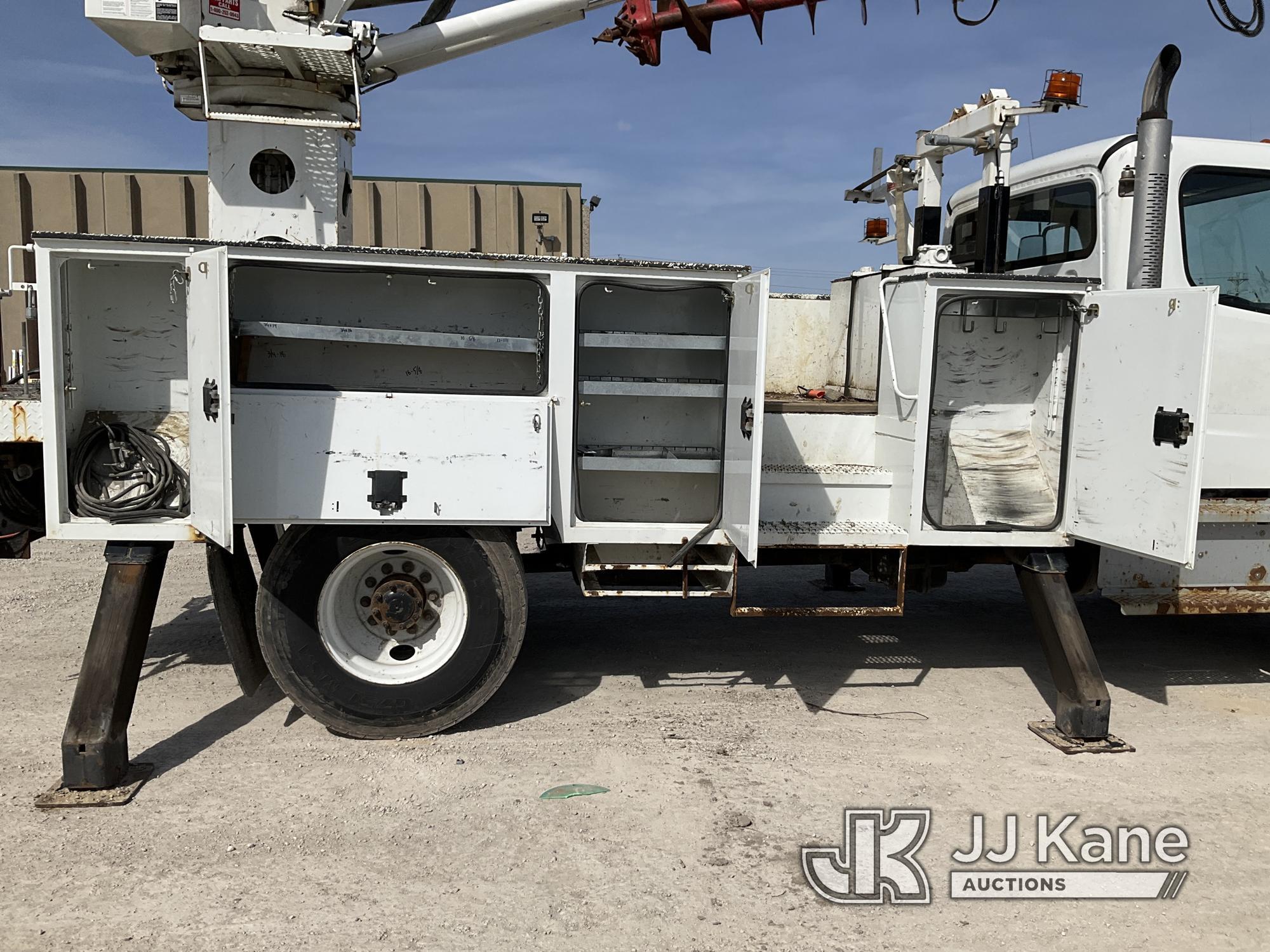 (Bloomington, IL) Terex Commander C4040, Digger Derrick rear mounted on 2019 Freightliner M2 106 4x4