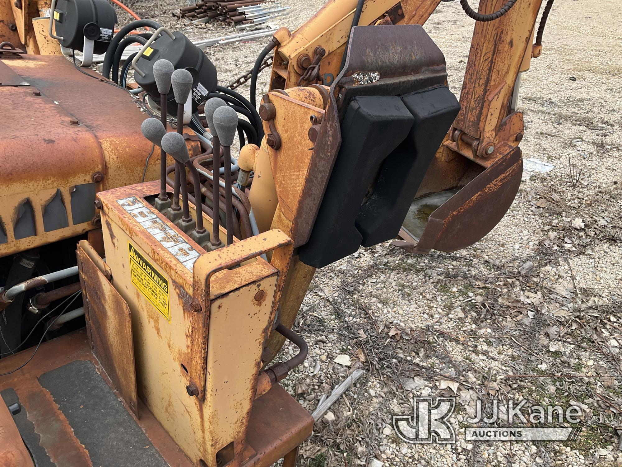 (Sun Prairie, WI) 1984 Case DH4 Rubber Tired Cable Plow No Crank, Does Not Start, Does Not Run, Does