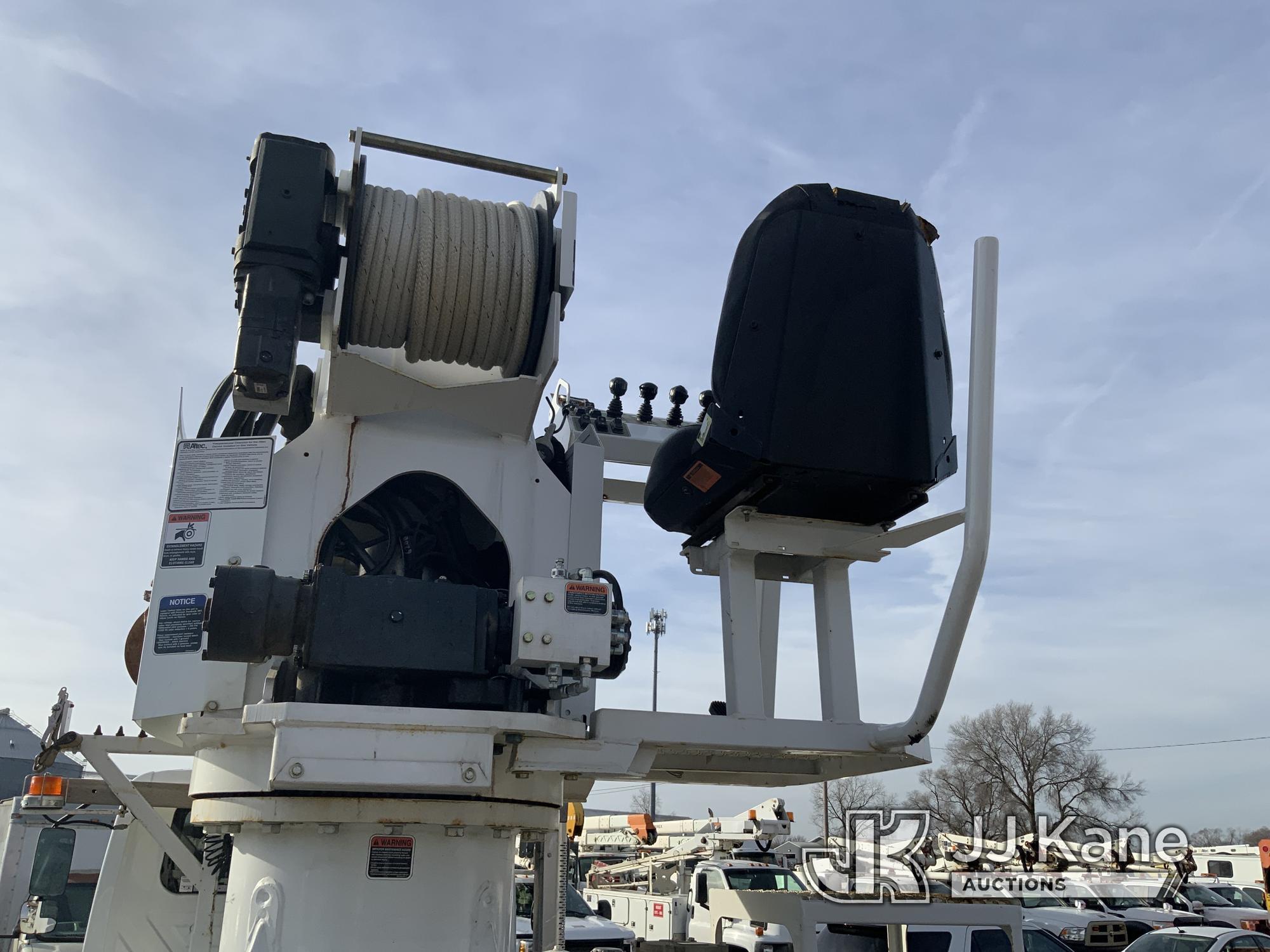 (South Beloit, IL) Altec DC47B-TR, Digger Derrick mounted on 2020 International HV507 4X4 Utility Tr