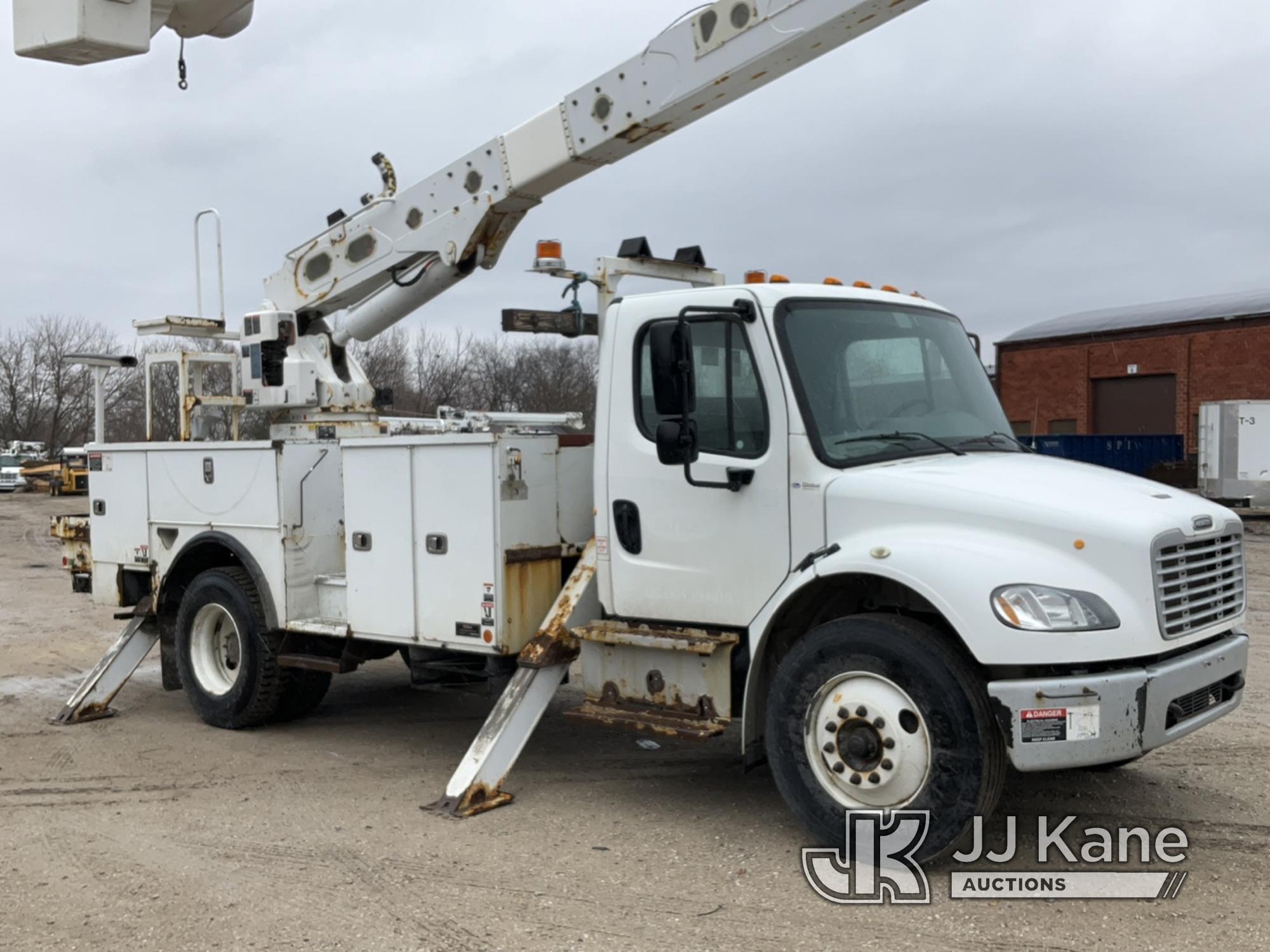 (Des Moines, IA) Altec AA55E, Material Handling Bucket Truck rear mounted on 2016 Freightliner M2 Ut