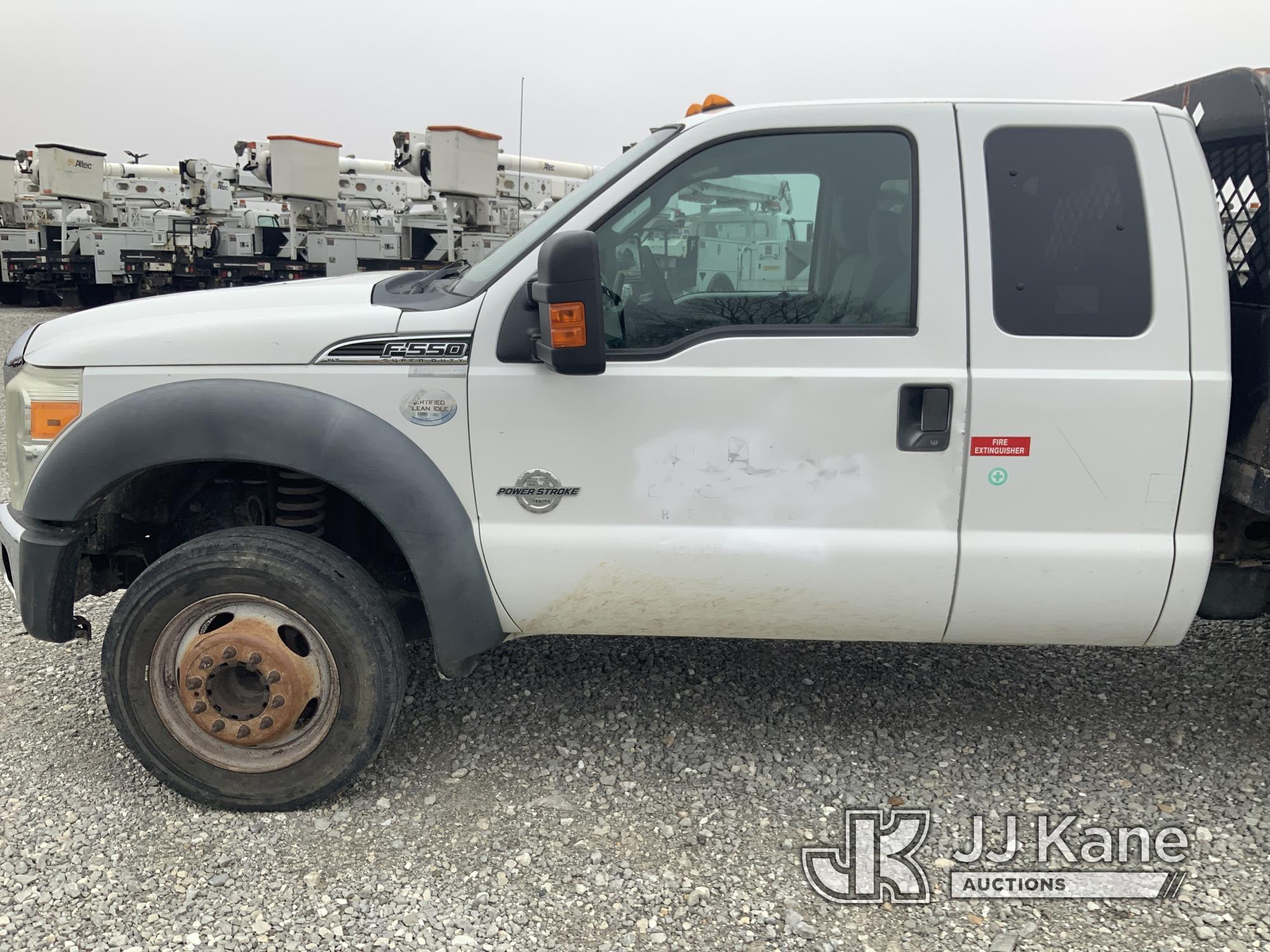 (Hawk Point, MO) 2011 Ford F550 Flatbed Truck Runs & moves) (Body & Paint Damage. Seller States: DEF