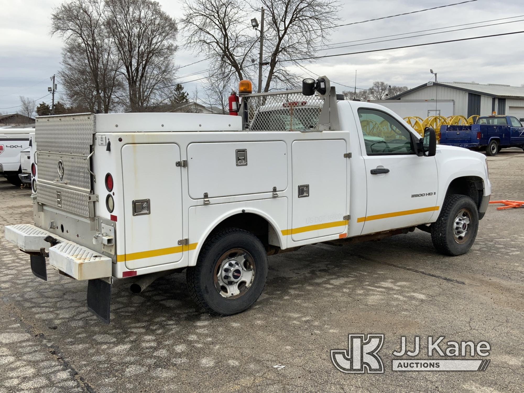 (South Beloit, IL) 2007 GMC Sierra 2500HD 4x4 Service Truck Not Running, Condition Unknown, Has Powe