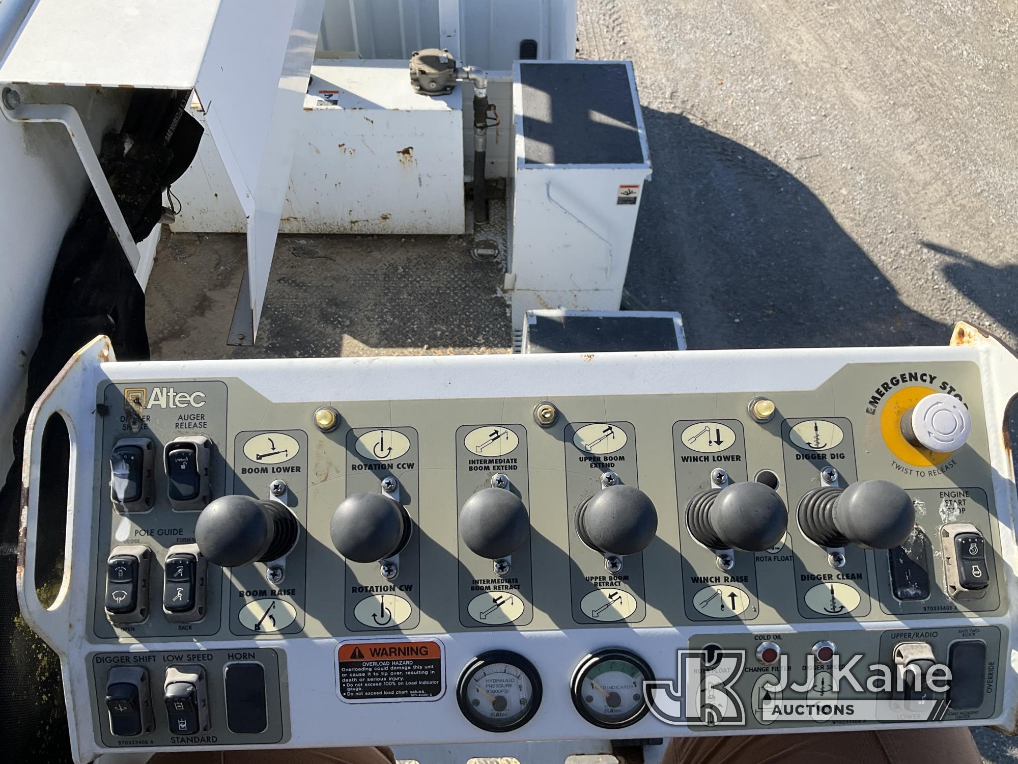 (Hawk Point, MO) Altec DM47B-TR, Digger Derrick rear mounted on 2013 Freightliner M2 106 Utility Tru