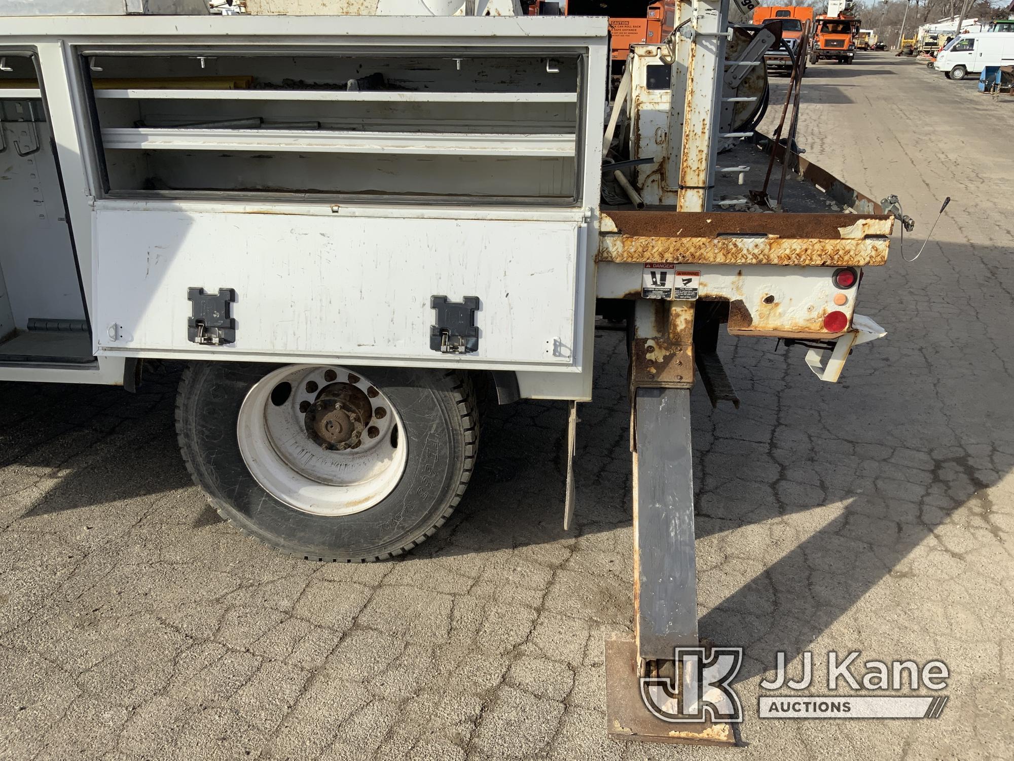 (South Beloit, IL) Altec DC47-TR, Digger Derrick mounted on 2016 Freightliner M2 106 Utility Truck R