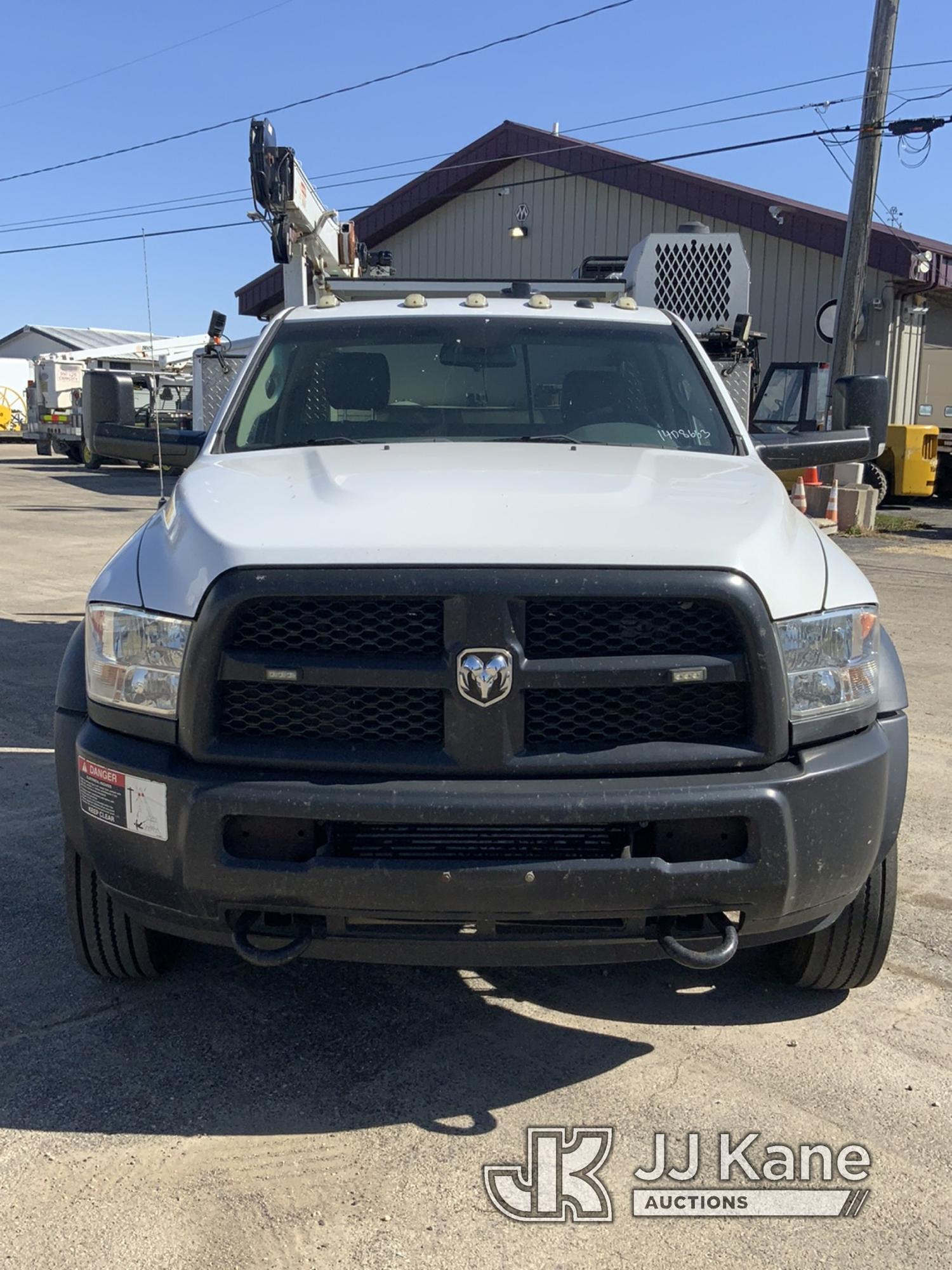 (South Beloit, IL) 2016 RAM 5500 Mechanics Service Truck Runs, Moves, PTO Operates) (Check Engine Li