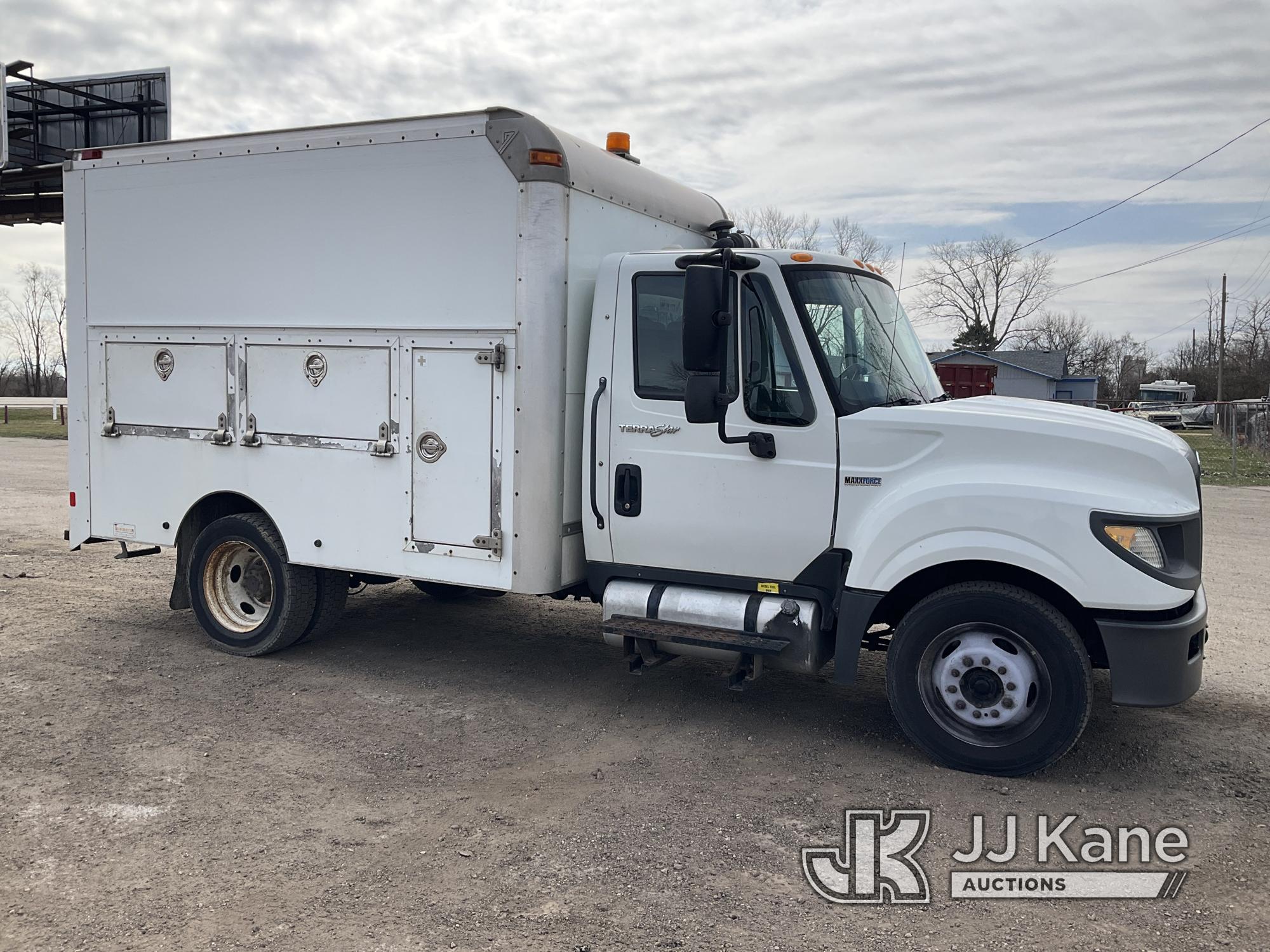 (South Beloit, IL) 2014 International TerraStar Enclosed High-Top Service Truck Runs & Moves) ( Chec