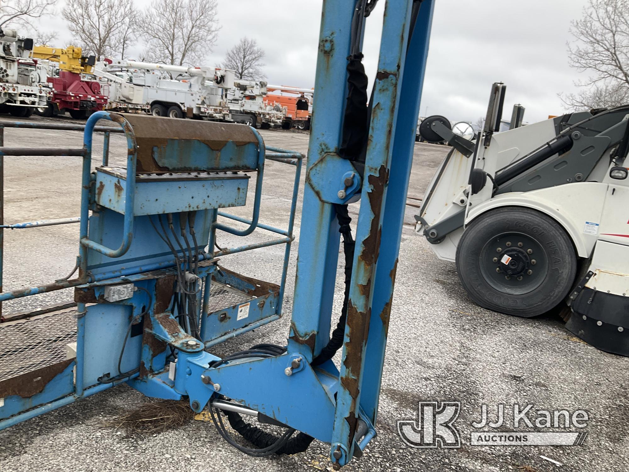 (Kansas City, MO) 2008 Genie Z60/34 Self-Propelled Manlift Runs Rough, Hard To Start, Moves & Operat