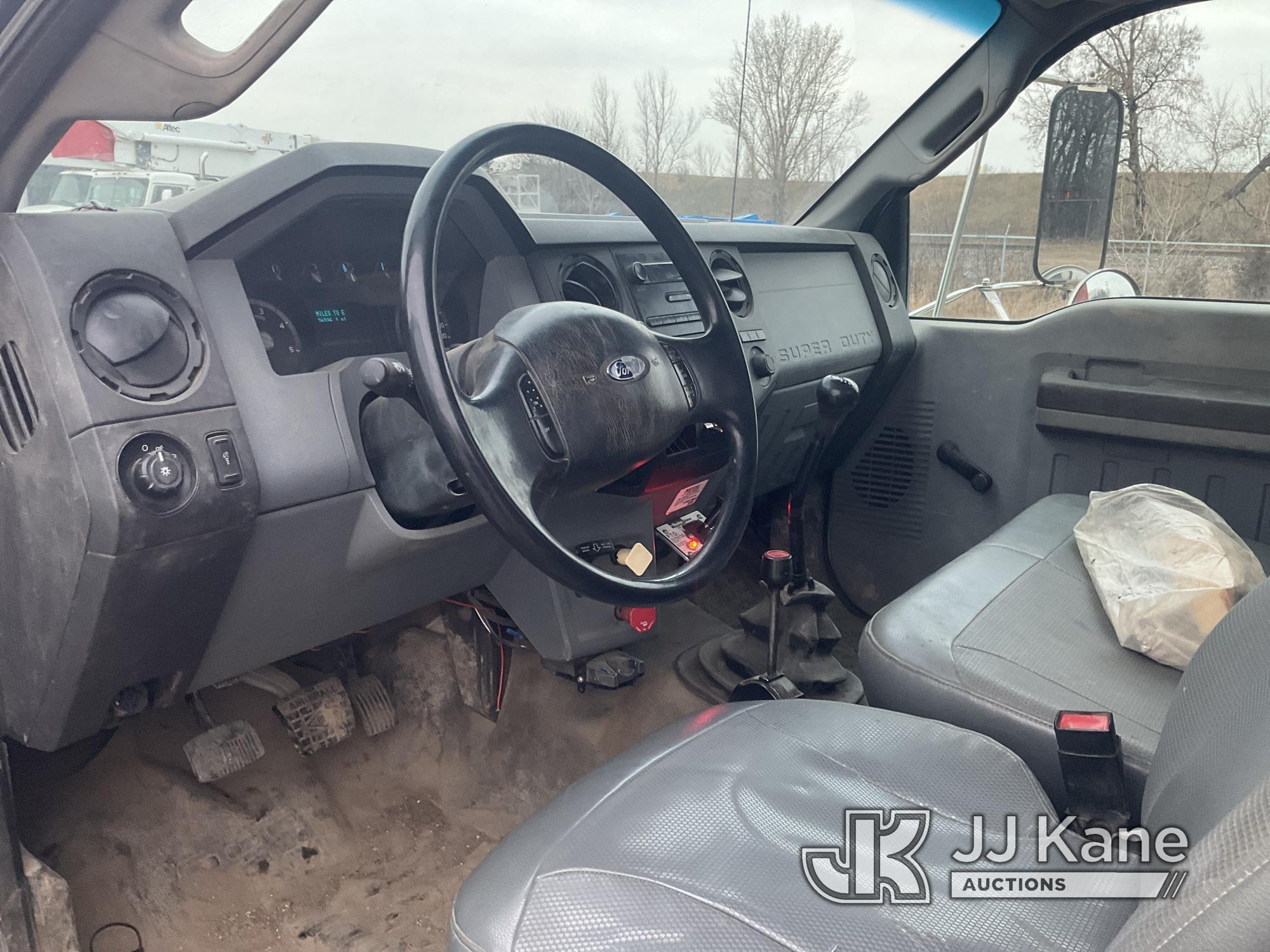 (Shakopee, MN) 2012 Ford F750 Dump Truck Runs & Moves