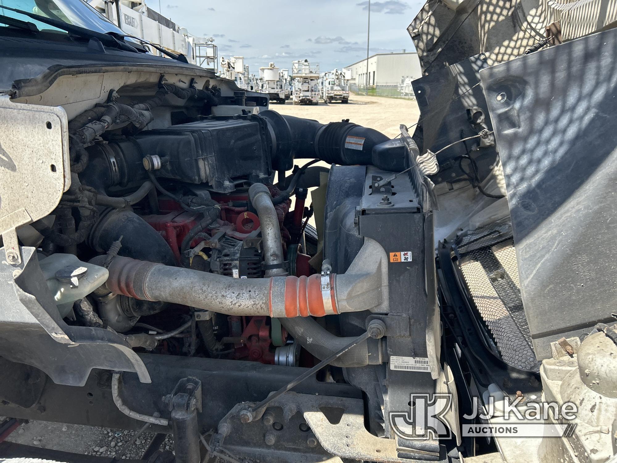 (Waxahachie, TX) Altec LR756, Over-Center Bucket Truck mounted behind cab on 2013 Ford F750 Chipper