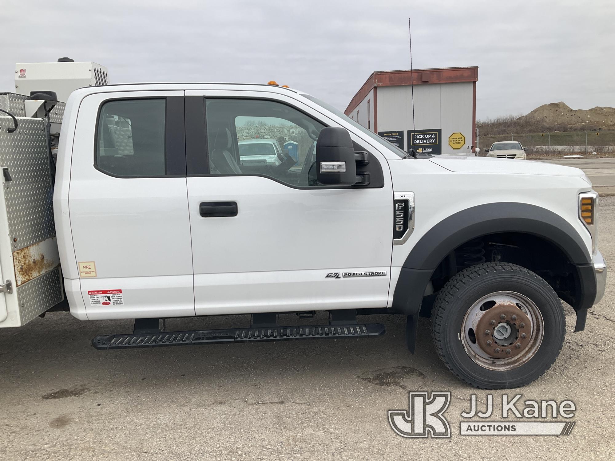 (Kansas City, MO) 2018 Ford F550 4x4 Extended-Cab Mechanics Service Truck Runs, Moves, & Operates