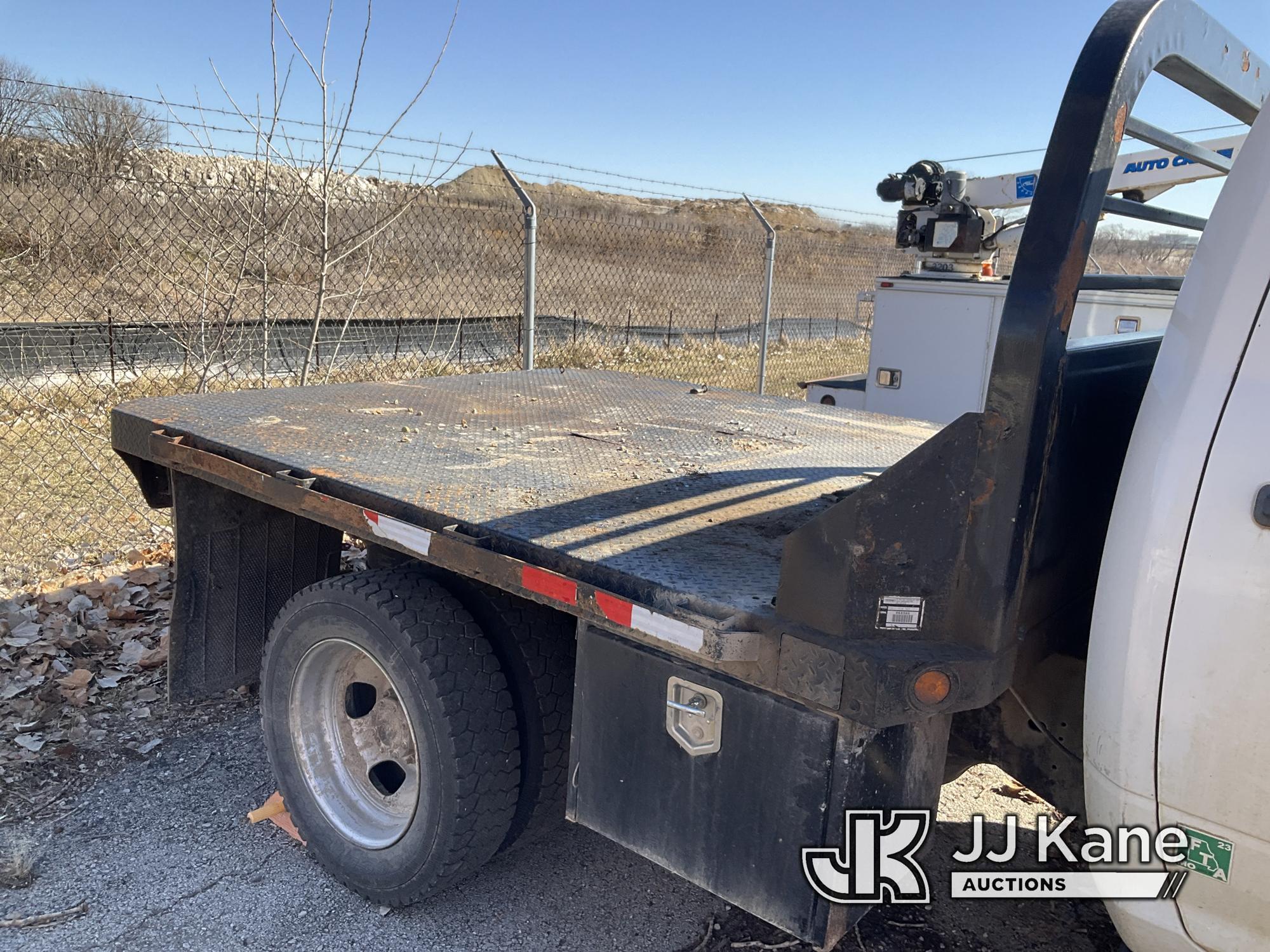 (Kansas City, MO) 2017 RAM 5500 4x4 Flatbed Truck Starts W/ Jump, Will Not Stay Running, Wrecked In