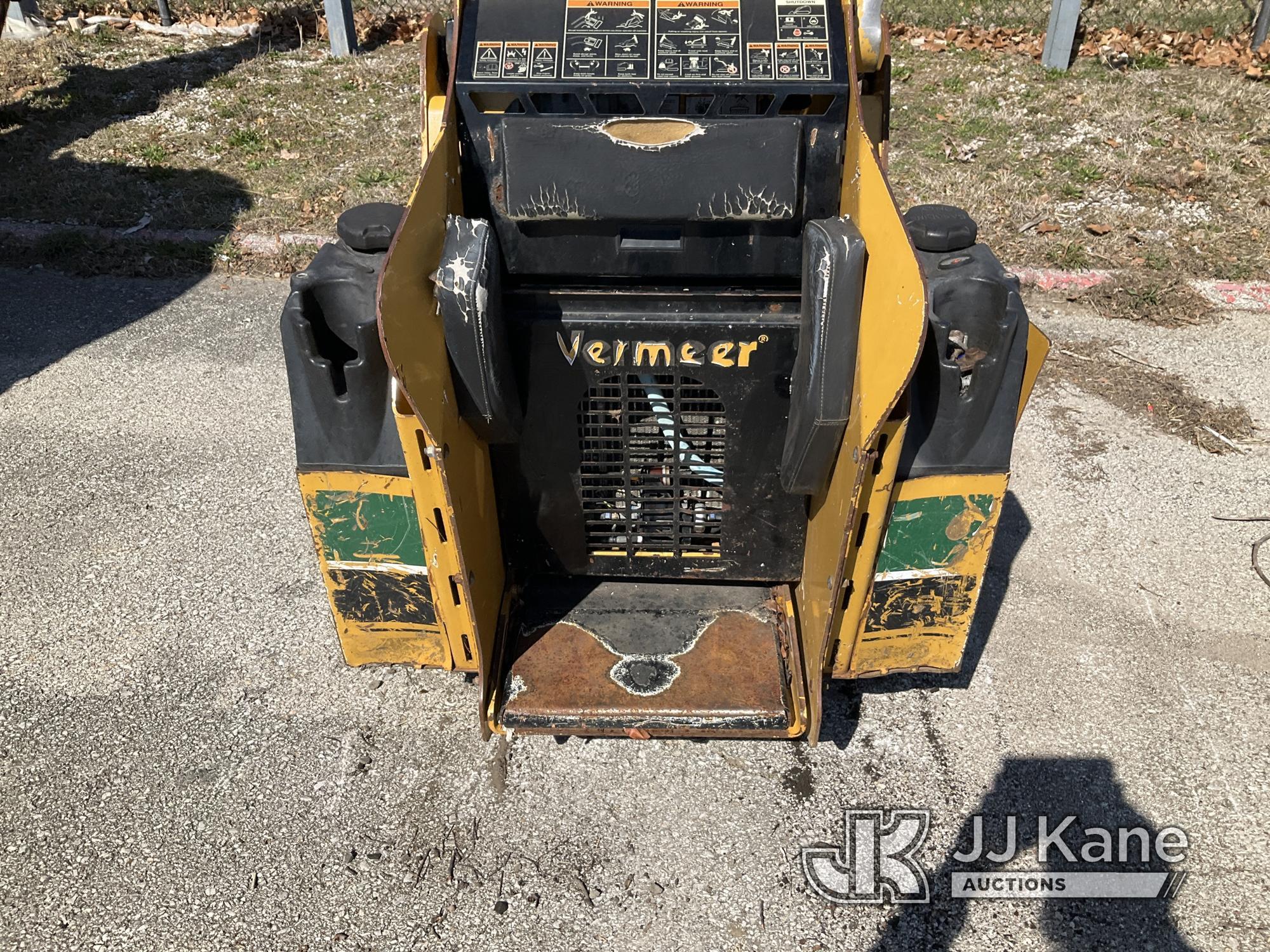 (Kansas City, MO) 2016 Vermeer Corporation S800TX Walk-Behind Tracked Skid Steer Loader Not Running,