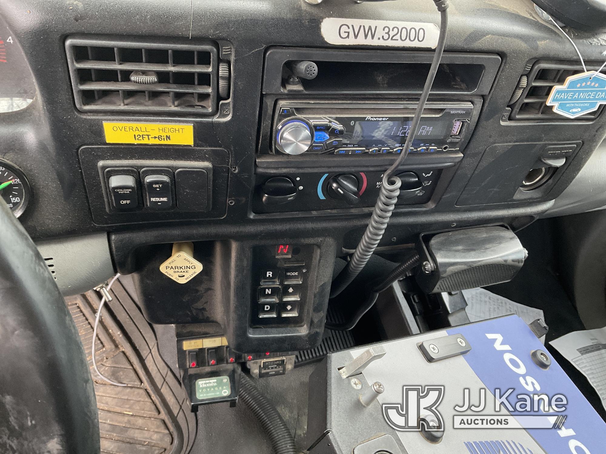 (San Antonio, TX) Terex/Telelect HiRanger 5FC-55, Bucket Truck mounted behind cab on 2002 Ford F750