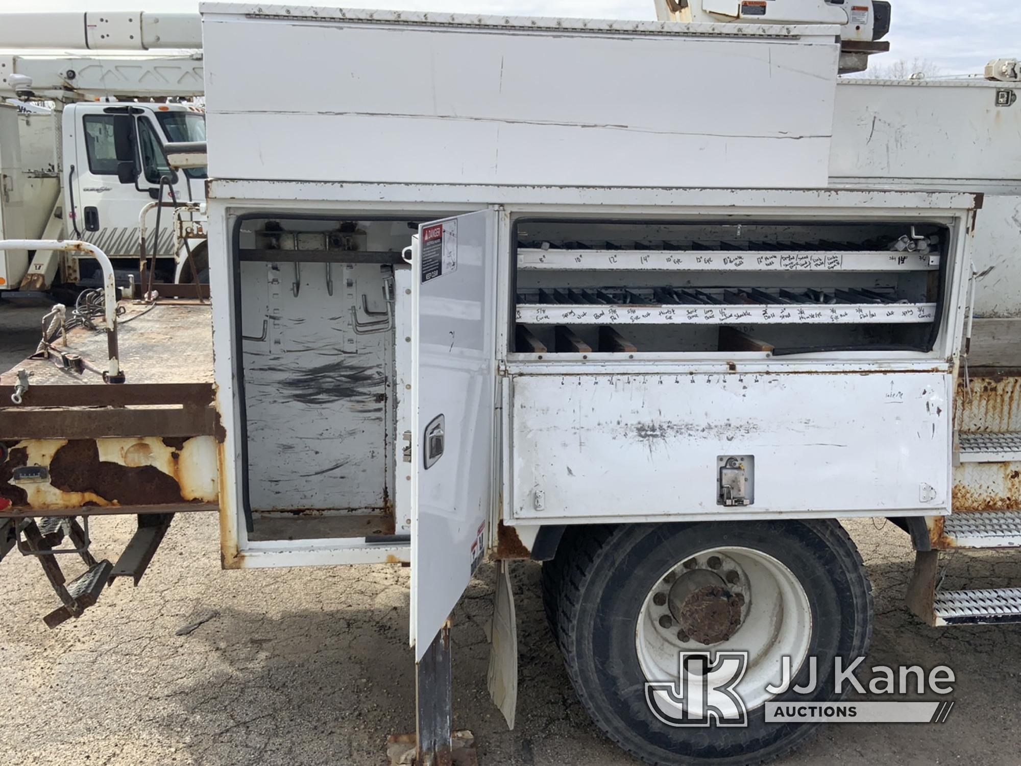 (South Beloit, IL) Altec TA60, Articulating & Telescopic Material Handling Bucket Truck rear mounted