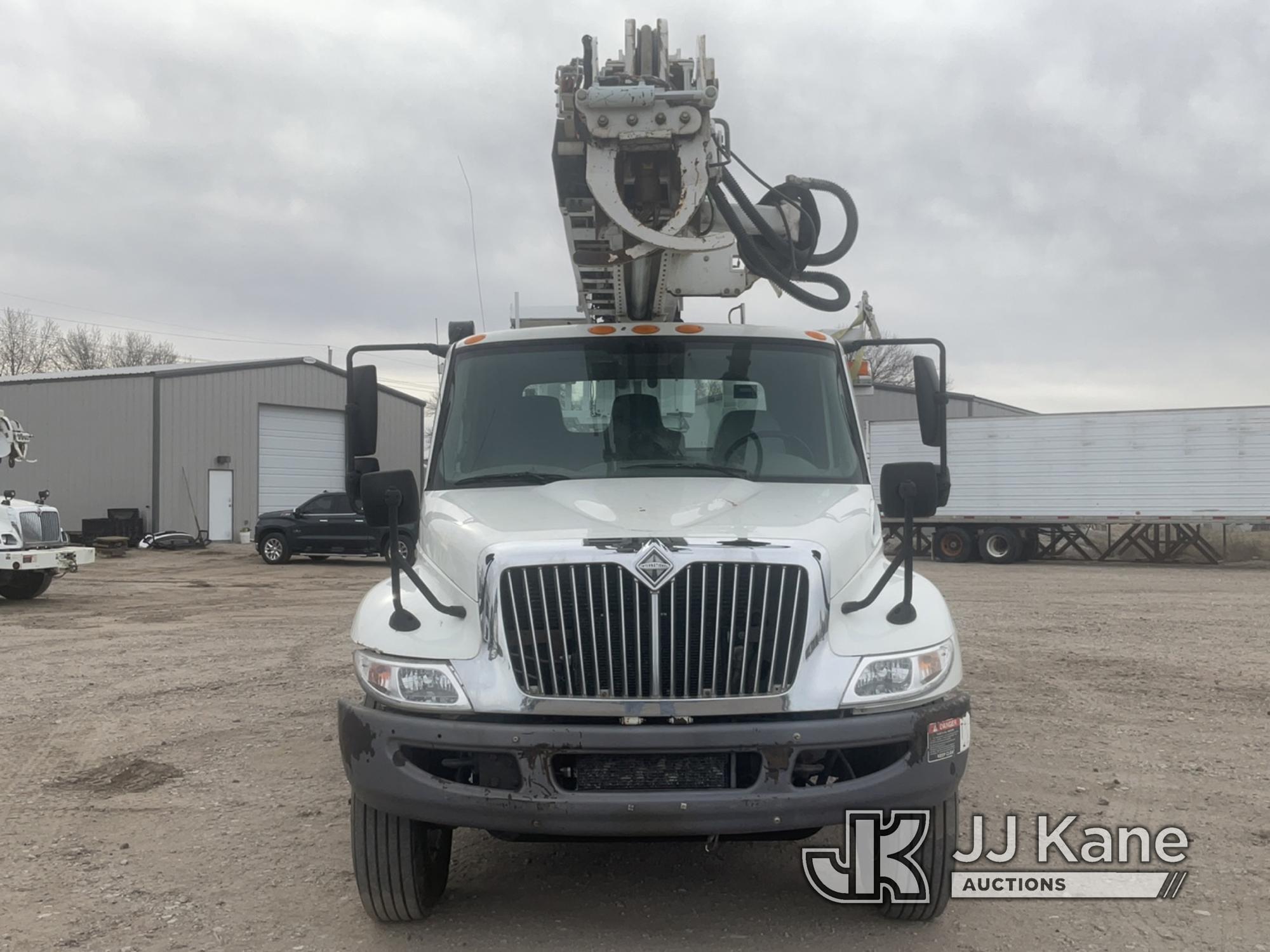 (Grand Island, NE) Altec DM47-TR, Digger Derrick rear mounted on 2009 International 4300 Utility Tru