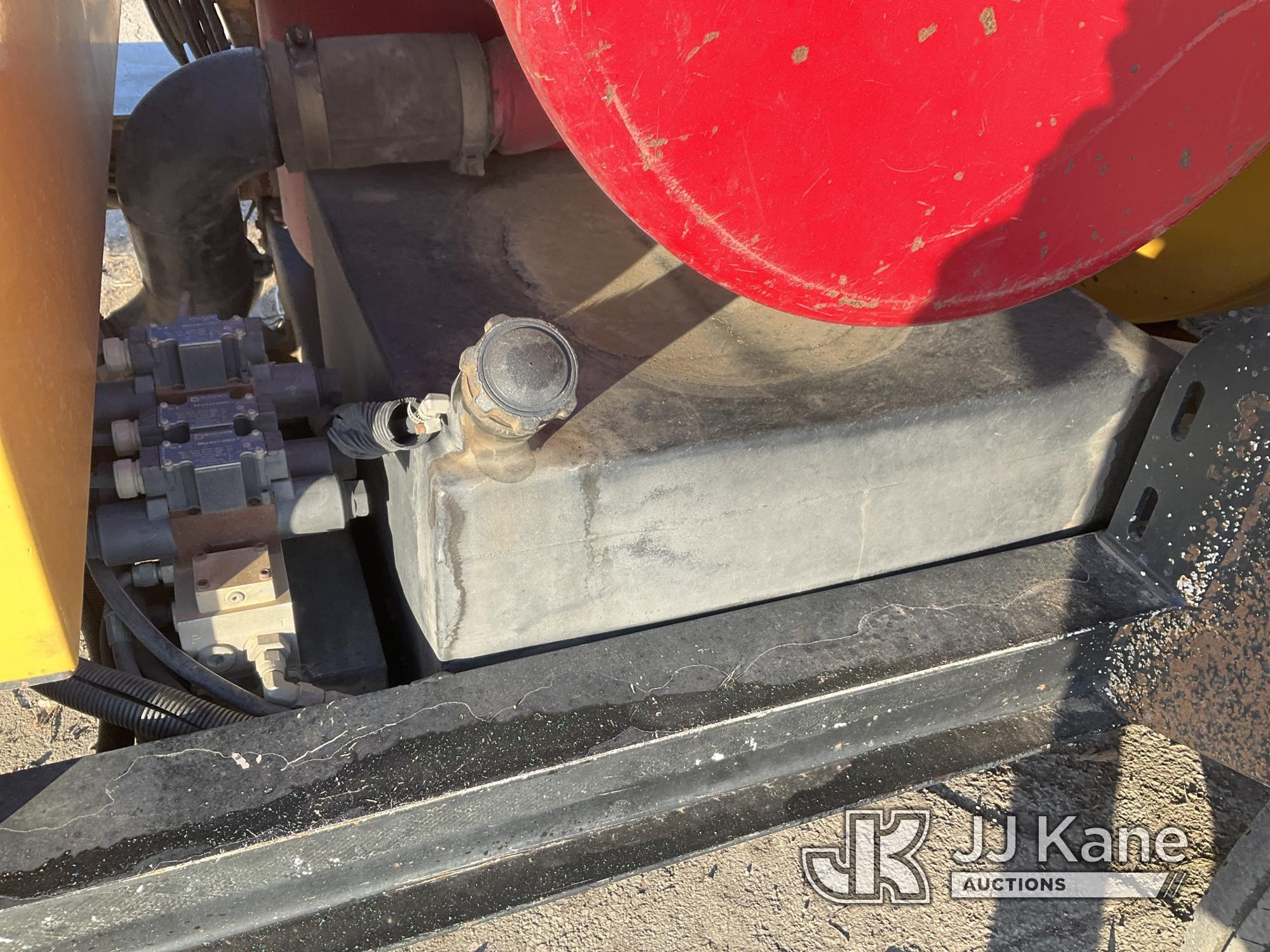 (Kansas City, MO) 2015 Vermeer Vac-Tron LP533SGT Vacuum Excavation Unit Runs & Operates