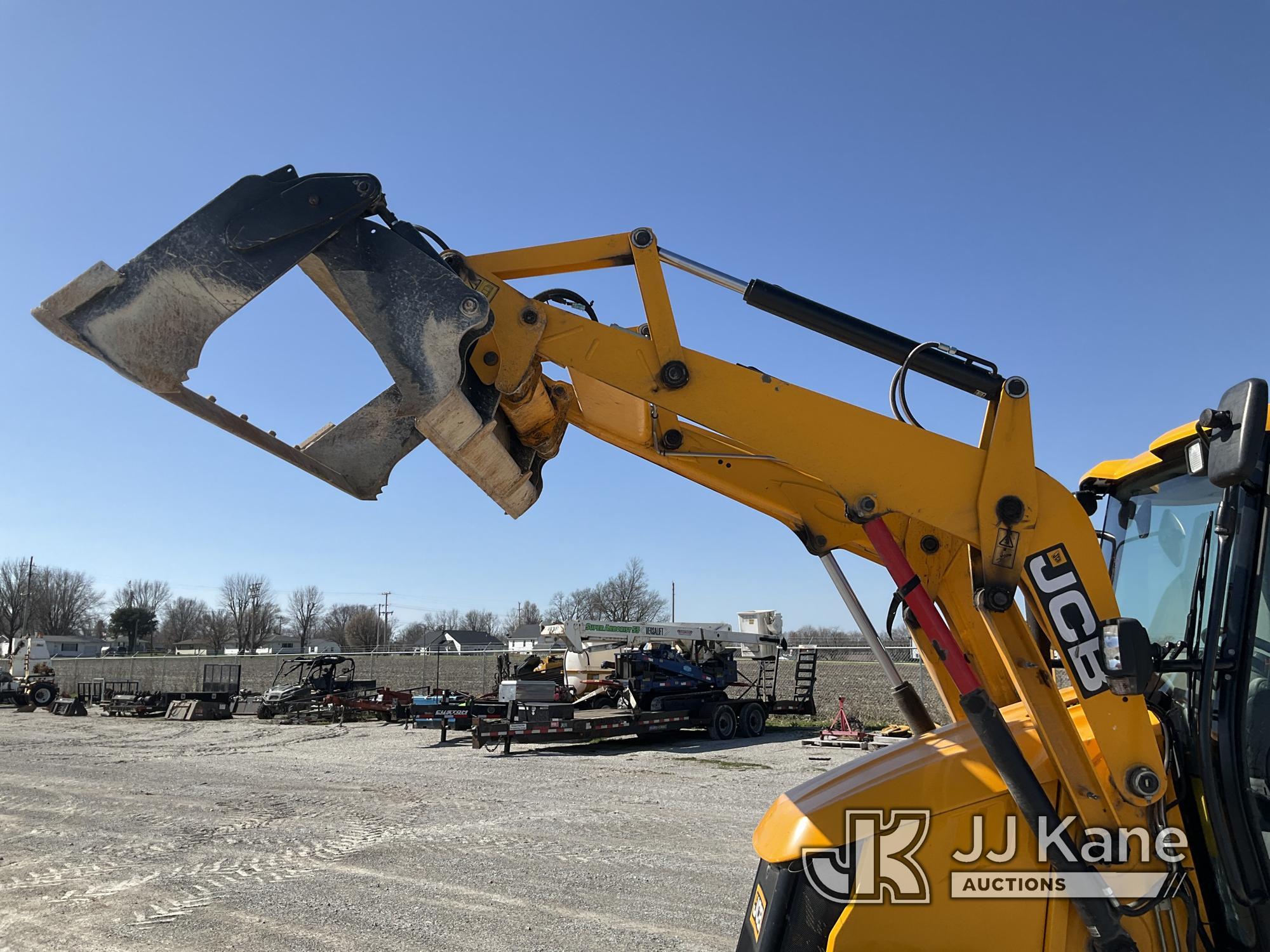 (Hawk Point, MO) 2019 JCB 3CX COMPACT Tractor Loader Backhoe Runs, Moves & Operates. (Crack in glass