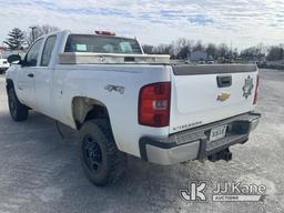 (Hawk Point, MO) 2011 Chevrolet Silverado 2500HD 4x4 Extended-Cab Pickup Truck Runs & Moves) (Jump T