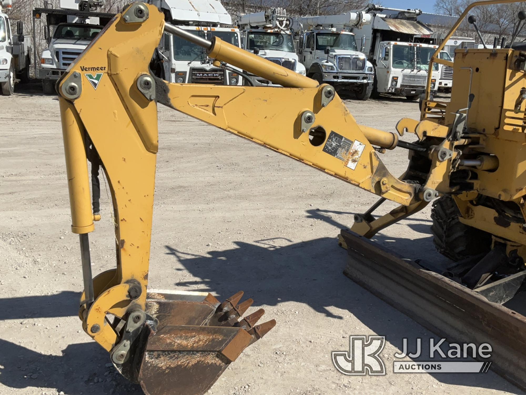 (Des Moines, IA) 2007 Vermeer RT650 Combo Trencher/Vibratory Cable Plow Runs, Moves, Operates) (. Se