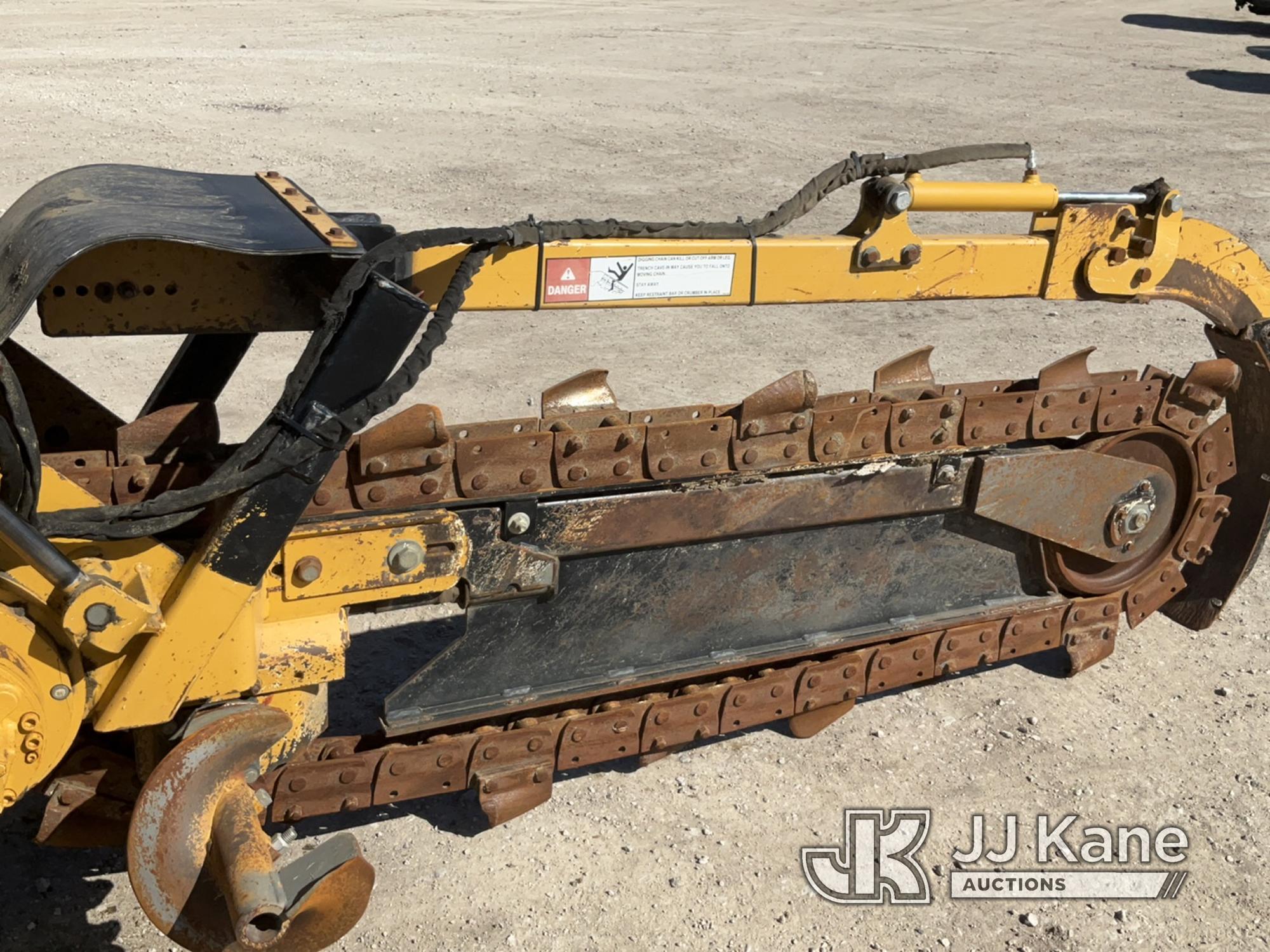 (Des Moines, IA) 2007 Vermeer RT650 Combo Trencher/Vibratory Cable Plow Runs, Moves, Operates) (. Se