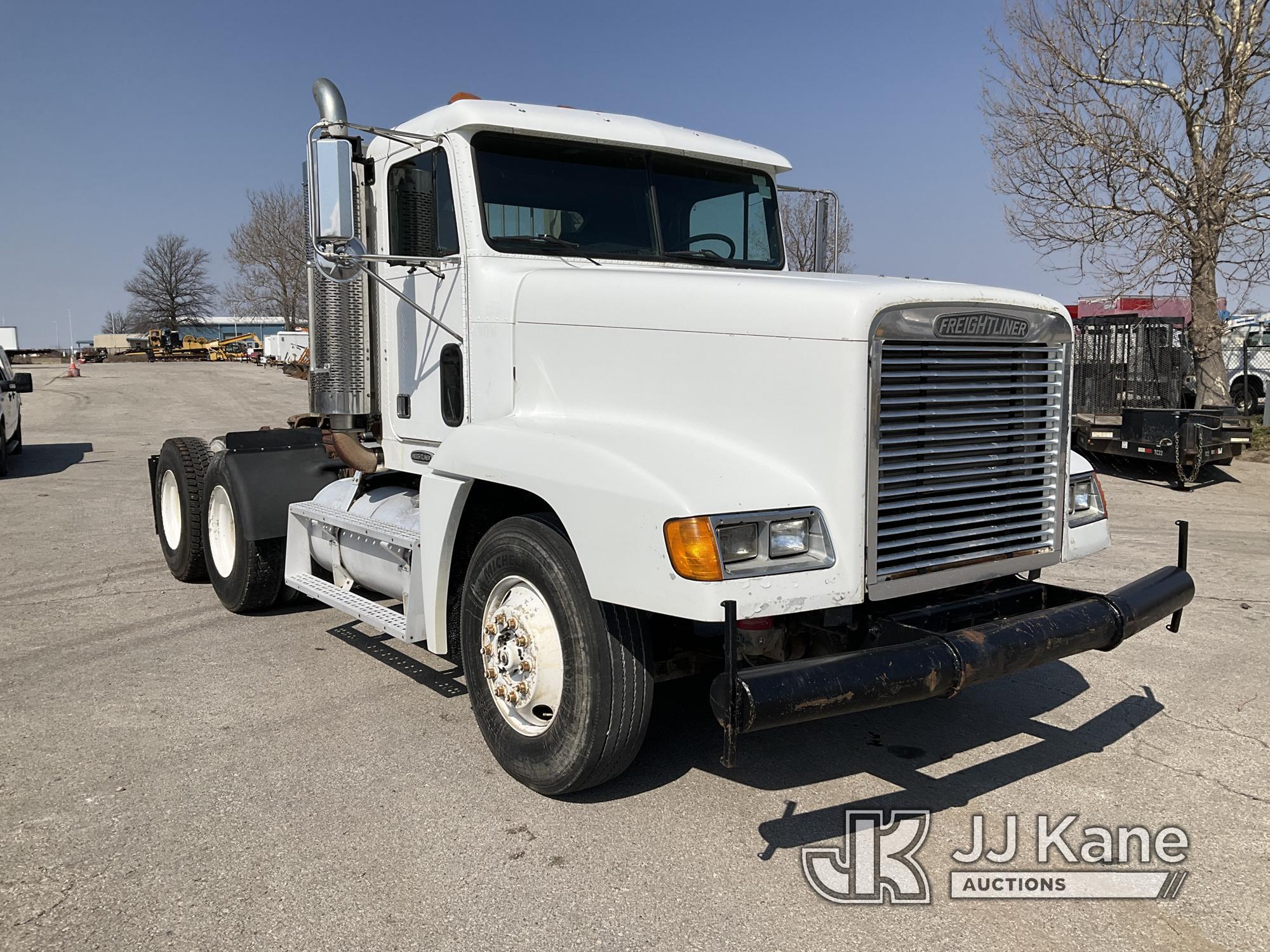 (Kansas City, MO) 2001 Freightliner FLD120 T/A Truck Tractor Runs & Moves