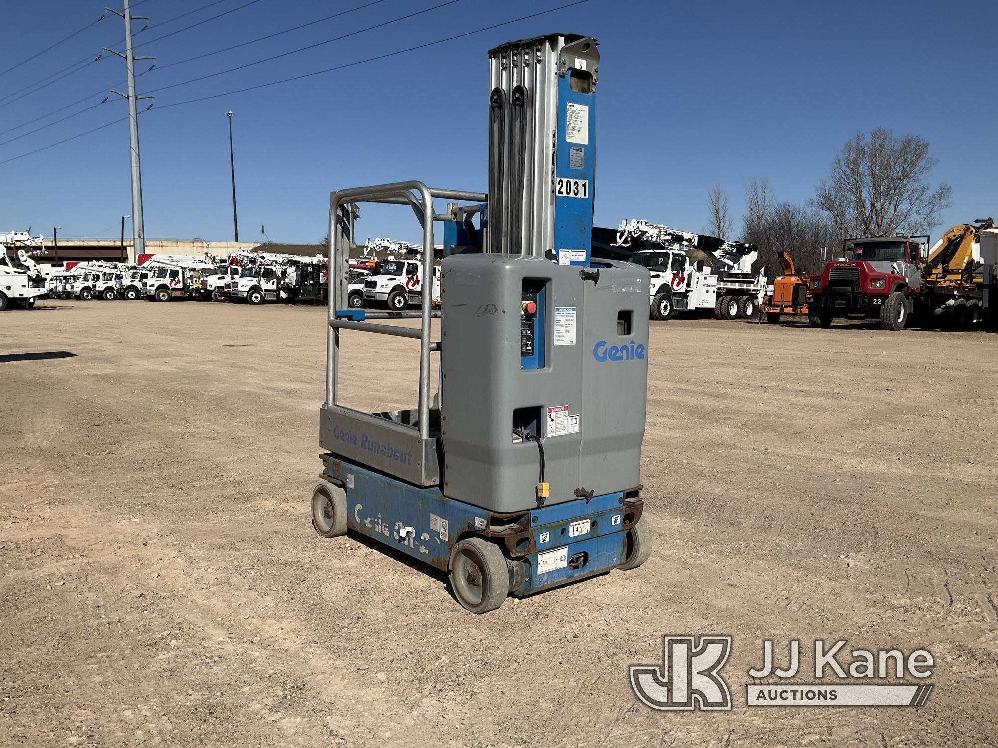 (Shakopee, MN) 2016 Genie GR-20 Self-Propelled Scissor Lift Operates Fully