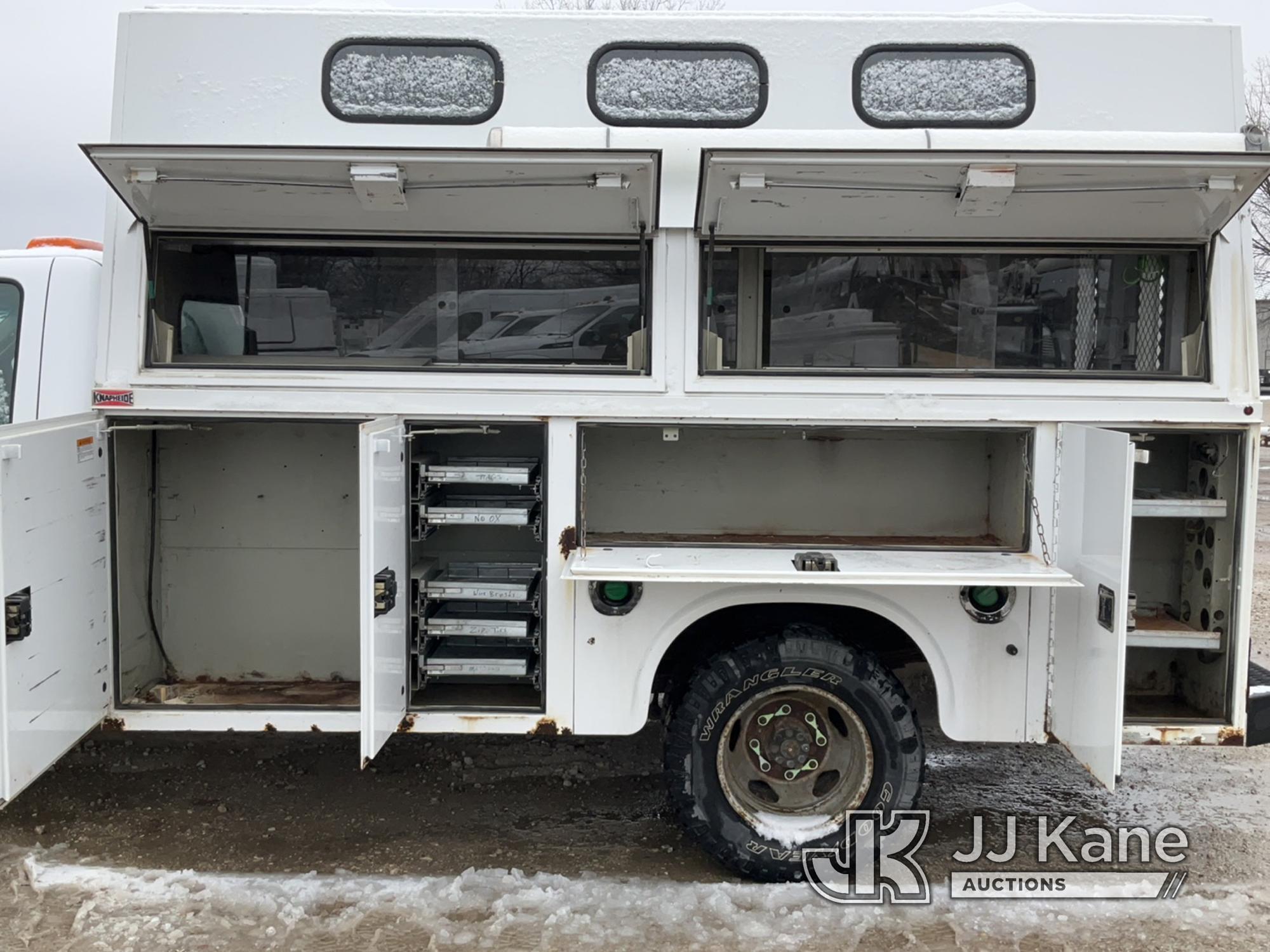 (Des Moines, IA) 2012 Chevrolet Silverado 3500HD 4x4 Enclosed High-Top Service Truck Not Running, Po