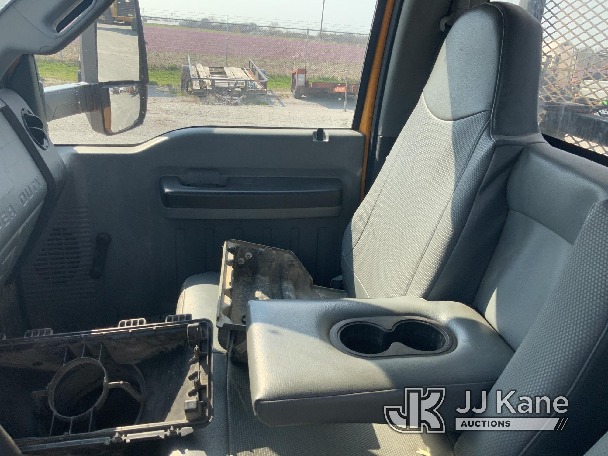 (Hawk Point, MO) 2013 Ford F750 Flatbed Truck Runs & Moves) (Check Engine Light On, Missing Headligh