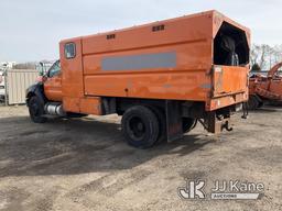 (South Beloit, IL) 2012 Ford F750 Chipper Dump Truck Runs & Moves) (PTO Operates, ABS Light On