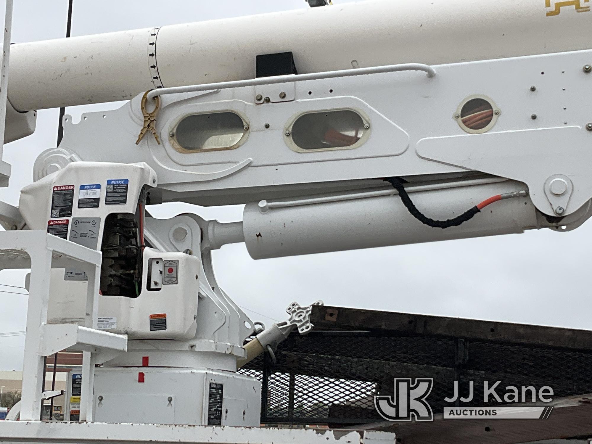 (Waxahachie, TX) Altec AA55-MH, Material Handling Bucket Truck rear mounted on 2019 Freightliner M2