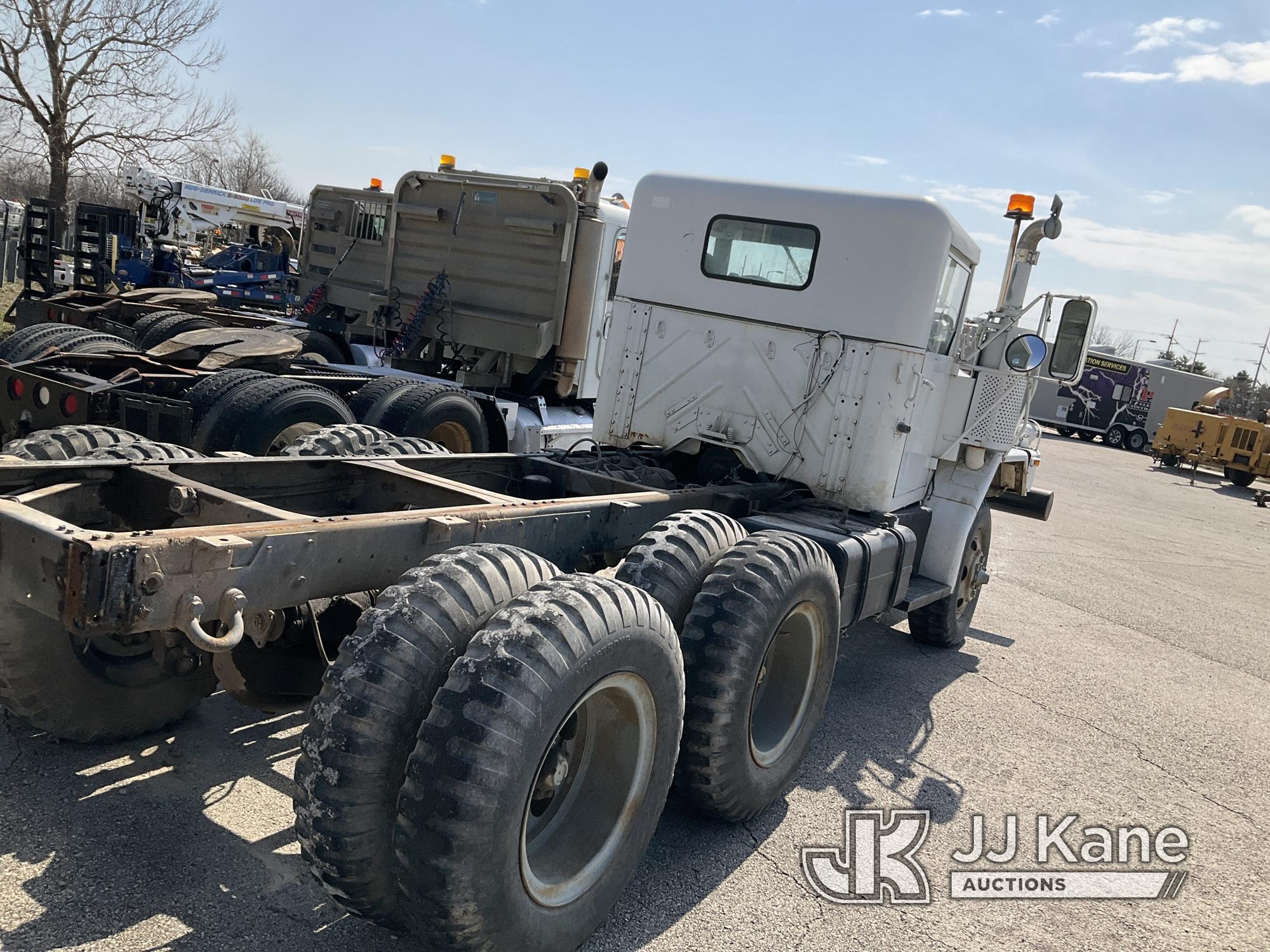 (Kansas City, MO) 1993 AMG Military Truck Runs & Moves