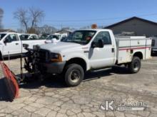 2001 Ford F350 4x4 Service Truck Runs & Moves, Plow Operates) (Rust Damage