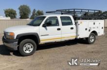 2001 GMC Sierra 2500HD 4x4 Crew-Cab Service Truck Runs & Moves) (Rust Damage