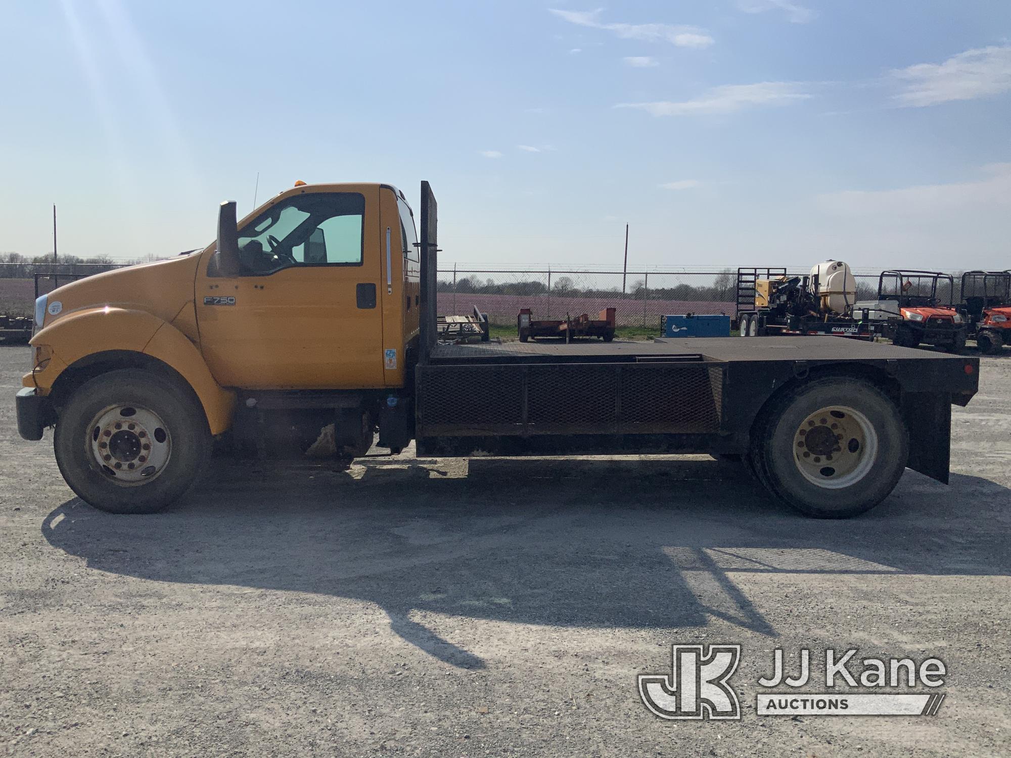 (Hawk Point, MO) 2013 Ford F750 Flatbed Truck Runs & Moves) (Check Engine Light On, Missing Headligh