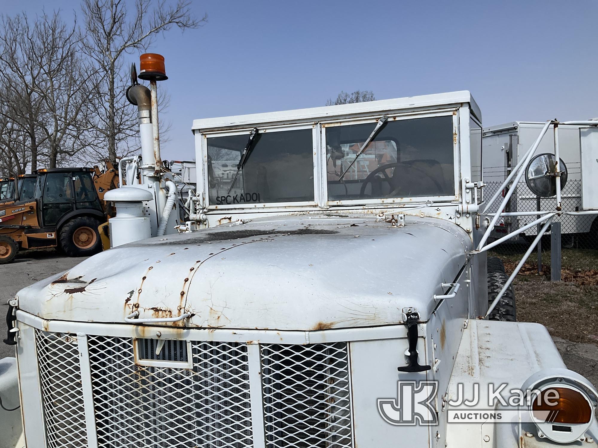 (Kansas City, MO) 1993 AMG Military Truck Runs & Moves