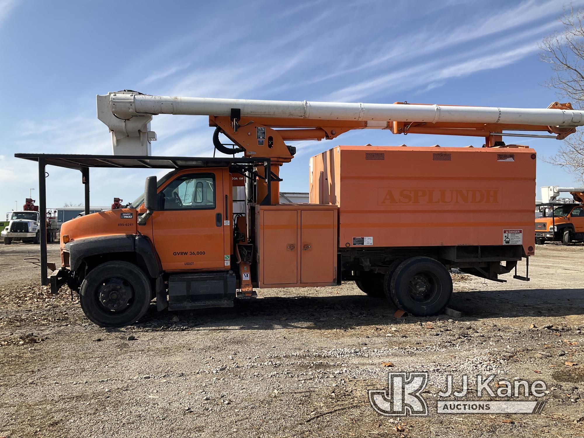 (Kansas City, MO) Altec LRV55, Over-Center Bucket Truck mounted behind cab on 2006 GMC C7500 Chipper
