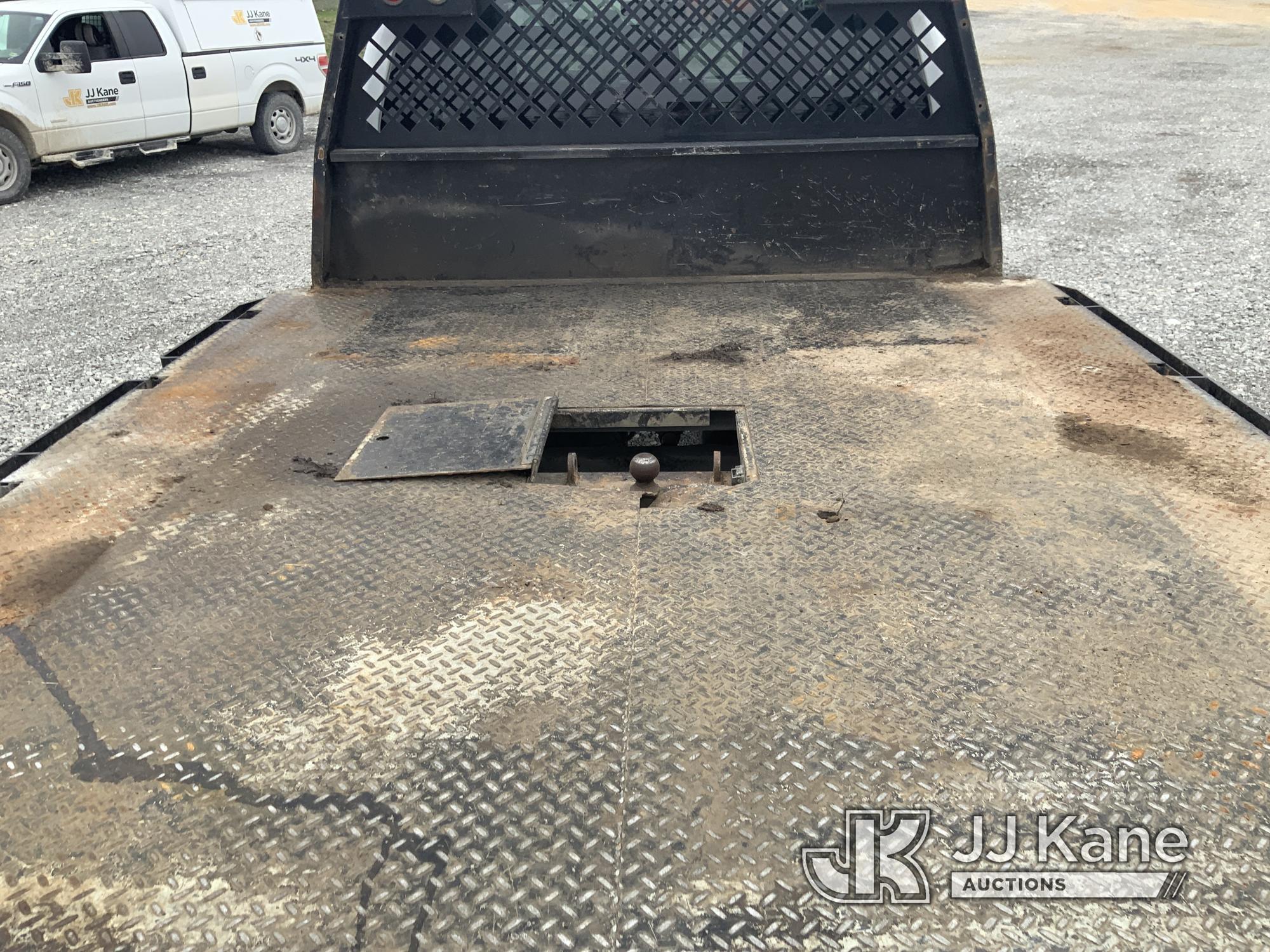 (Hawk Point, MO) 2011 Ford F550 Flatbed Truck Runs & moves) (Body & Paint Damage. Seller States: DEF