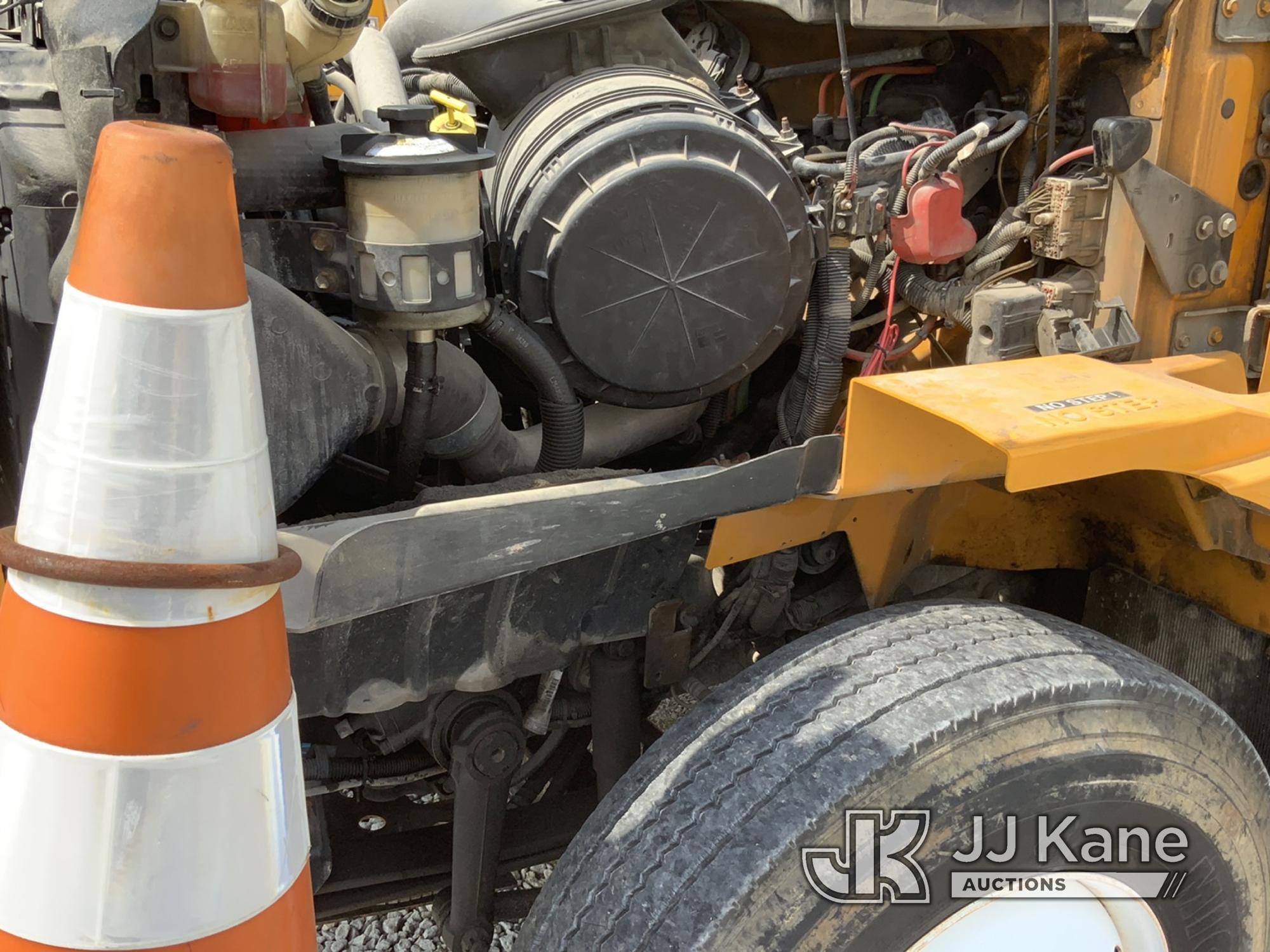 (Joplin, MO) Altec DM47-TR, Digger Derrick rear mounted on 2009 International 7400 T/A Utility Truck